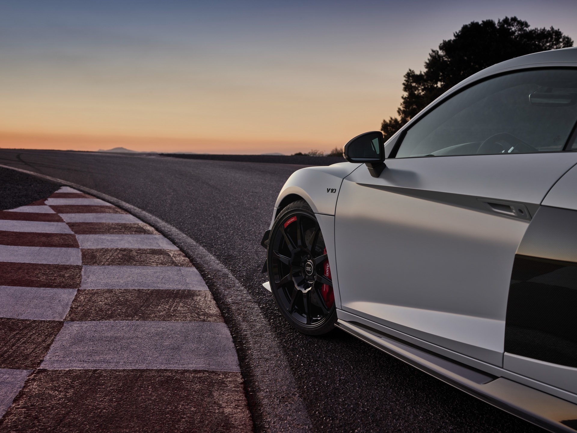 2023 Audi R8 Coupe GT RWD Is An Oversteering Last Hurrah For The V10 And (N)ICE Sounds