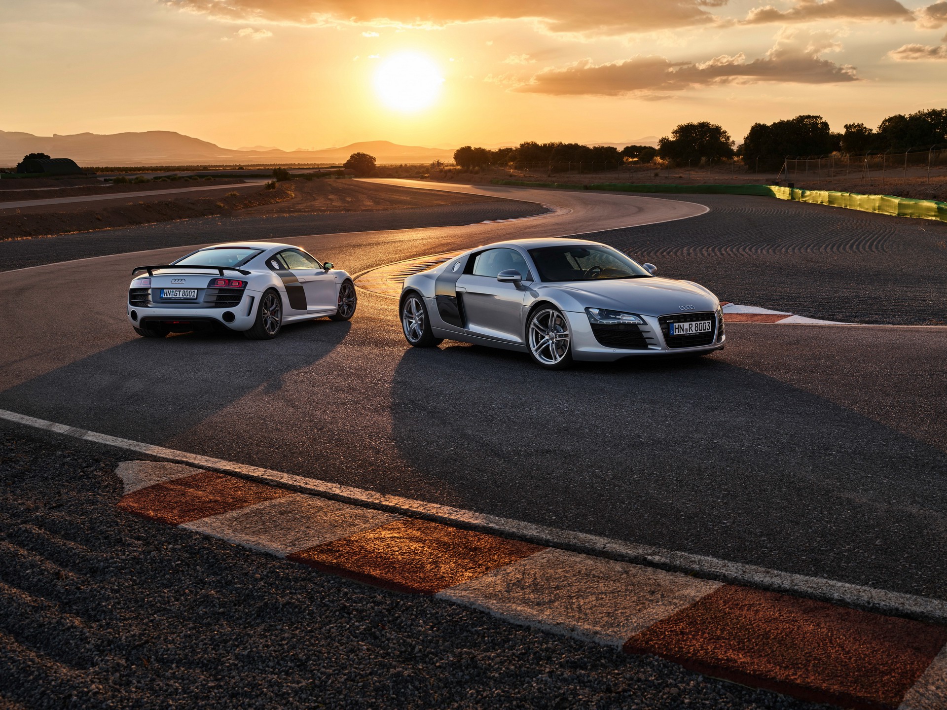 2023 Audi R8 Coupe GT RWD Is An Oversteering Last Hurrah For The V10 And (N)ICE Sounds
