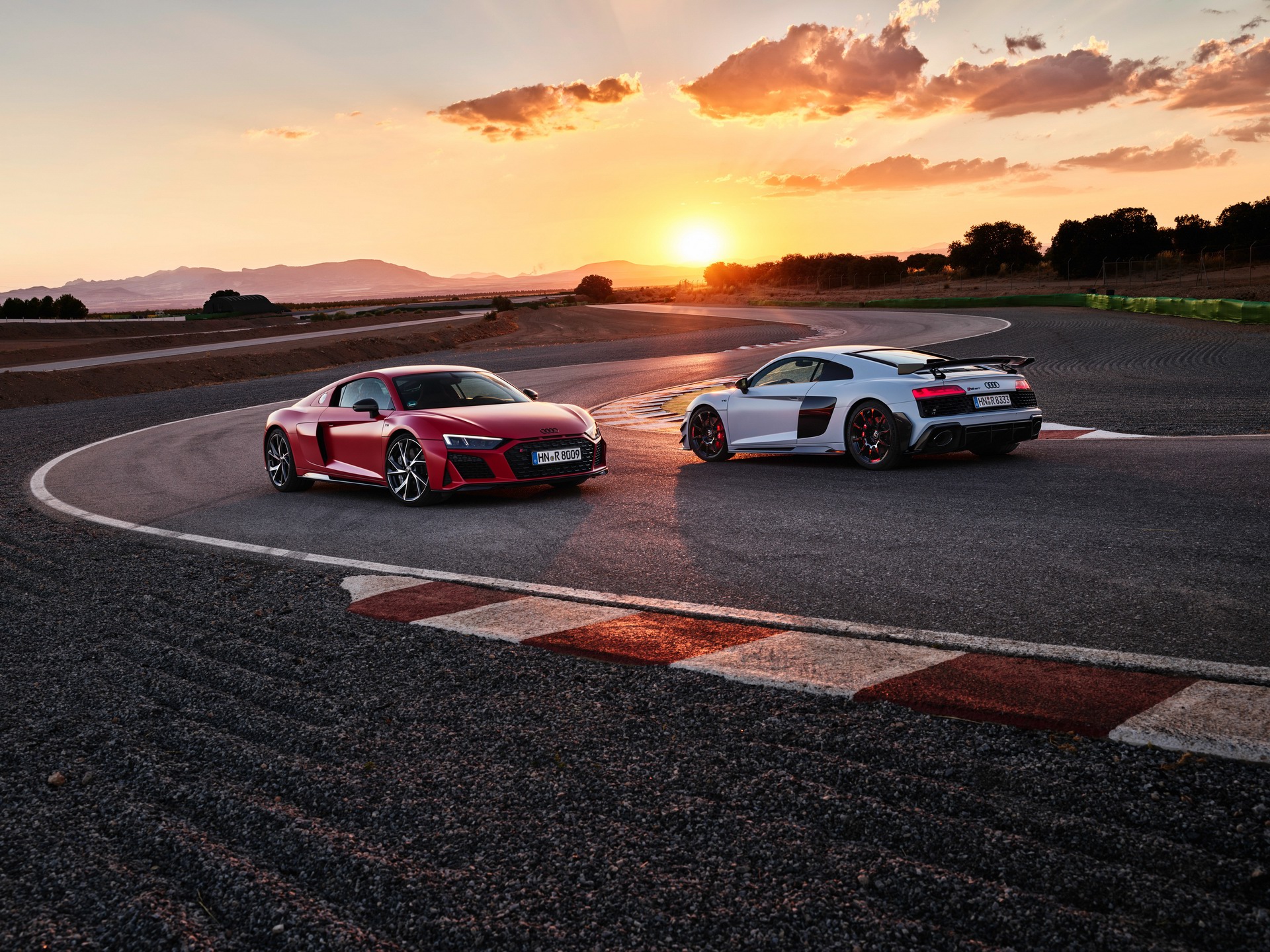 2023 Audi R8 Coupe GT RWD Is An Oversteering Last Hurrah For The V10 And (N)ICE Sounds