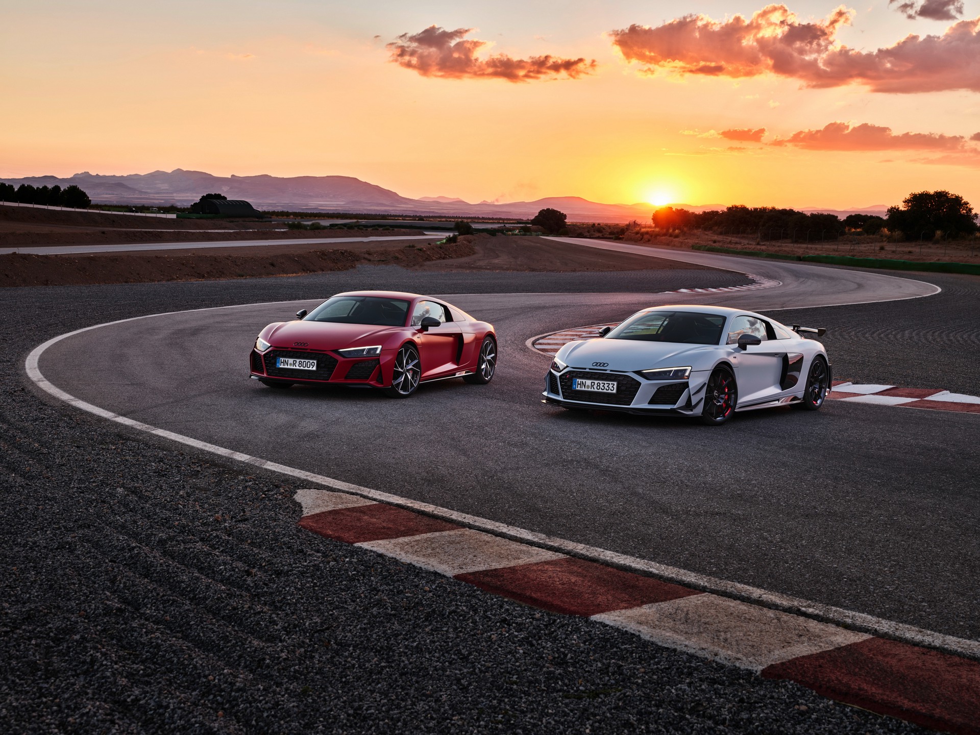 2023 Audi R8 Coupe GT RWD Is An Oversteering Last Hurrah For The V10 And (N)ICE Sounds