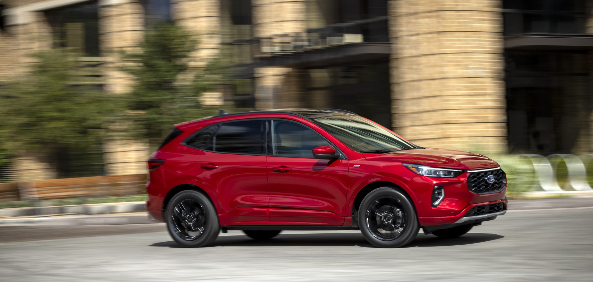 Facelifted 2023 Ford Escape Arrives With More Appealing Styling, Sporty New ST-Line Trim