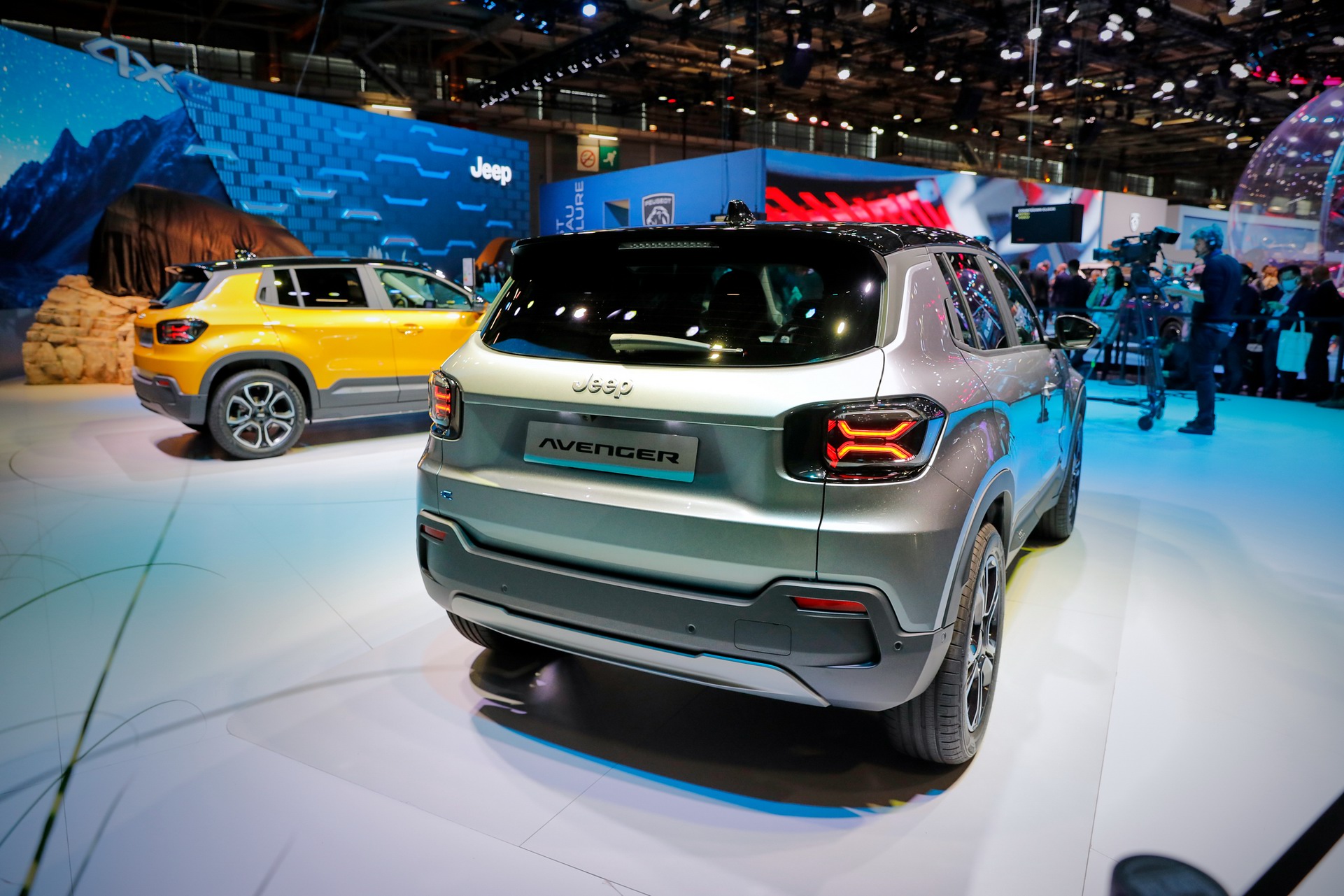 Jeep Avenger EV Coming to Europe in 2023 With 250 Miles of Range