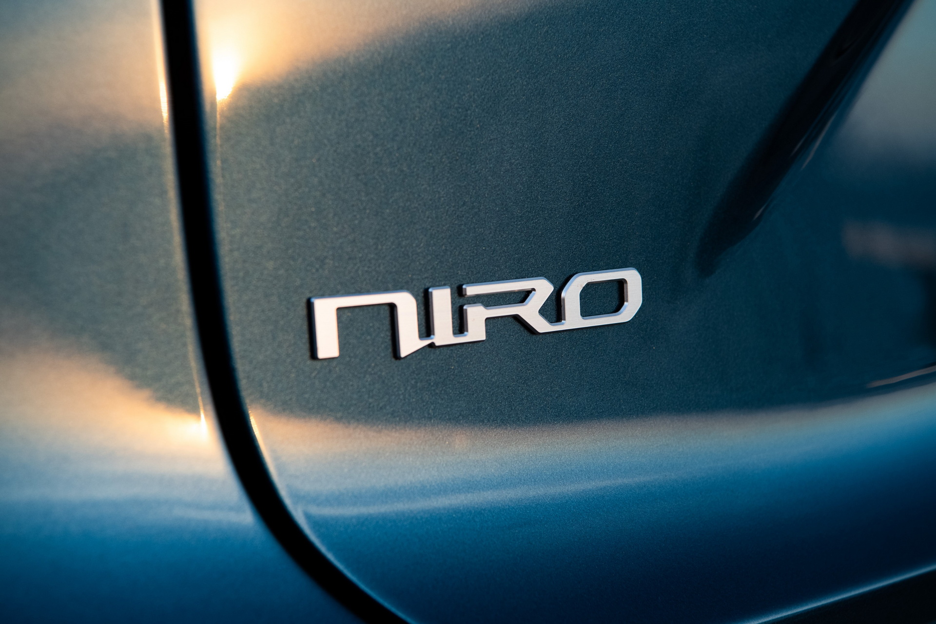 New 2023 Kia Niro Plug-In Hybrid Costs $4,000 More Than Outgoing Model