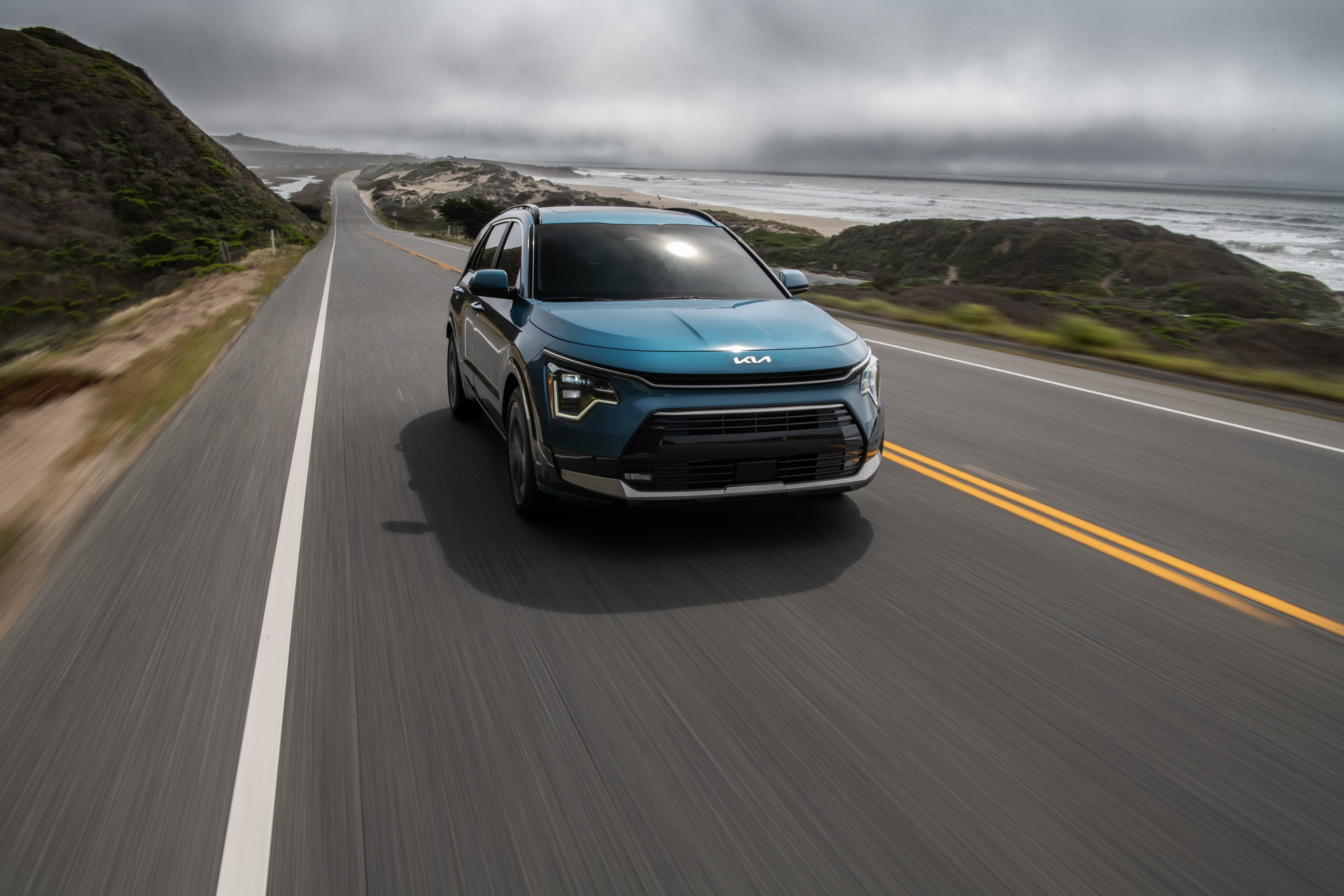 New 2023 Kia Niro Plug-In Hybrid Costs $4,000 More Than Outgoing Model