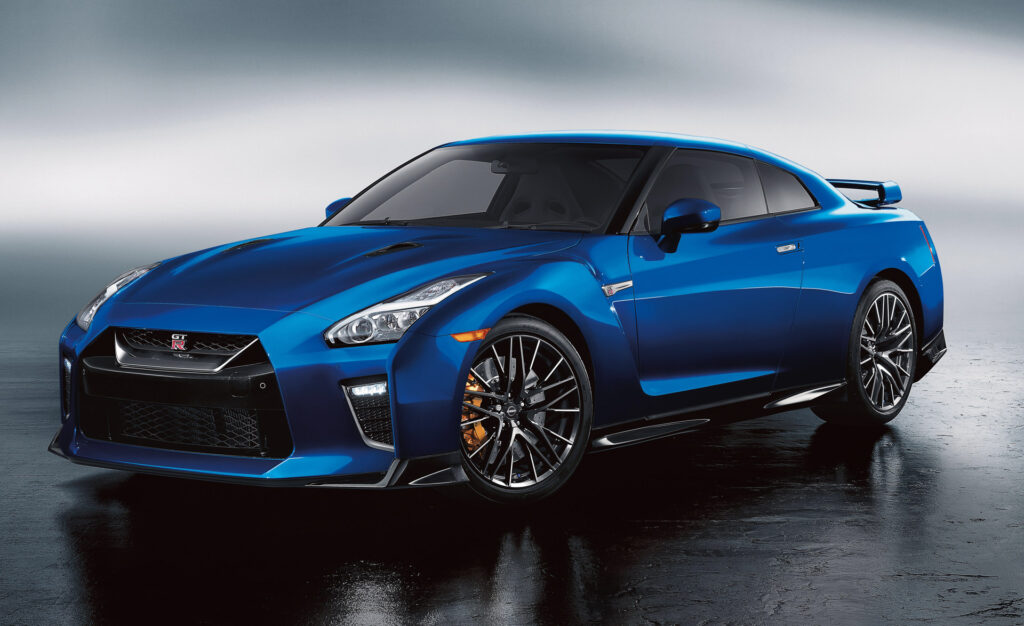   شاهد 2024 Nissan GT-R لاول مرة هنا في 12 يناير الساعة 8 مساءً بتوقيت شرق الولايات المتحدة ؛  هل سيكون الأخير أم الجديد كليًا؟