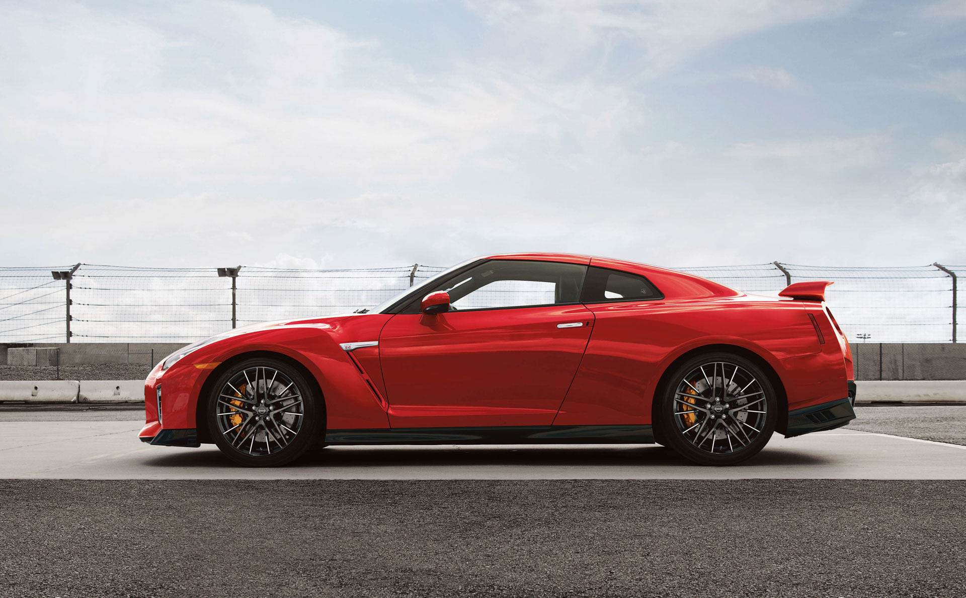 2023 Nissan GT-R’s $113,540 MSRP Gives Inflation The Finger