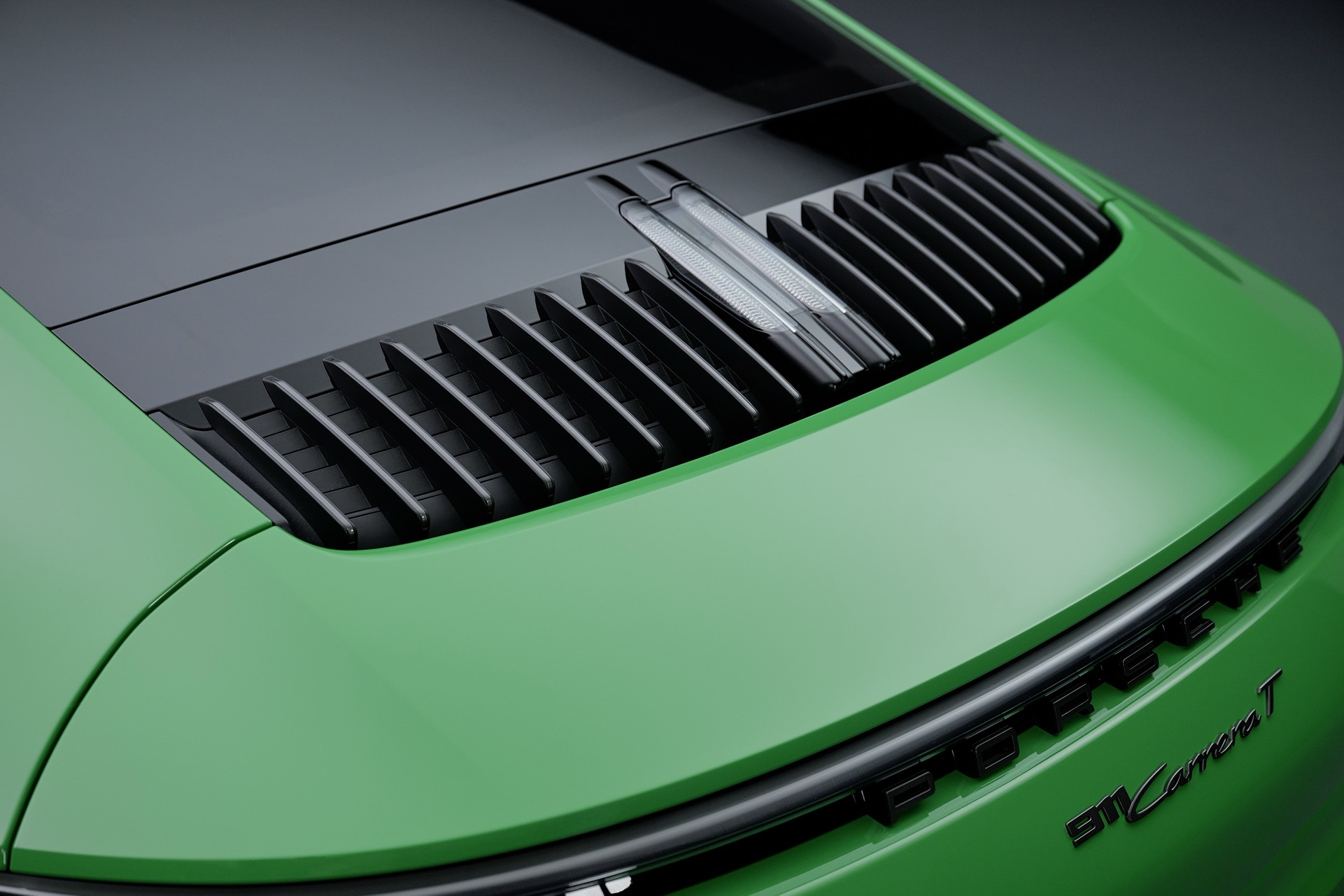 The 2023 Porsche 911 Carrera T Is The Not-So-Rich Person’s GT3