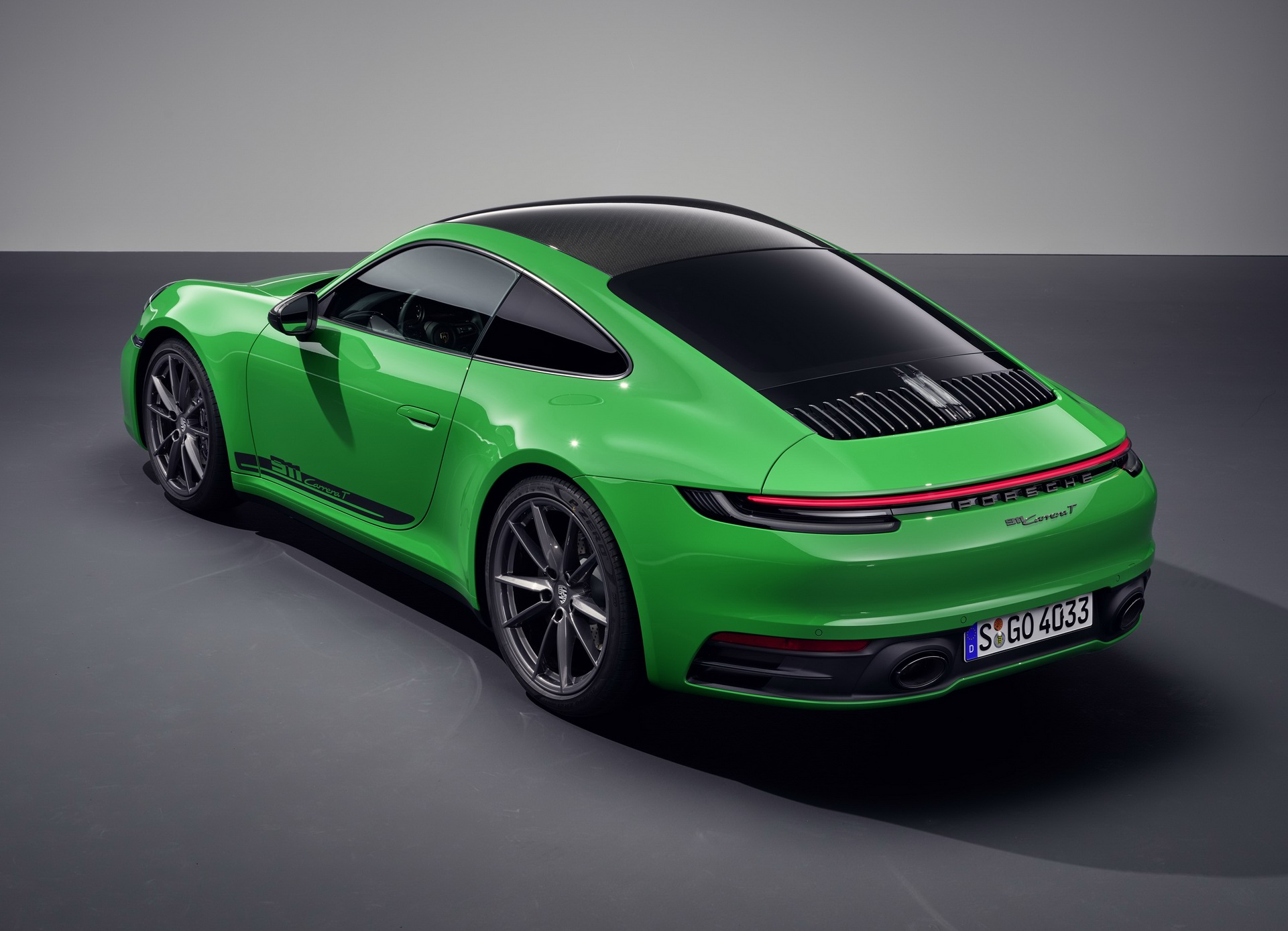The 2023 Porsche 911 Carrera T Is The Not-So-Rich Person’s GT3