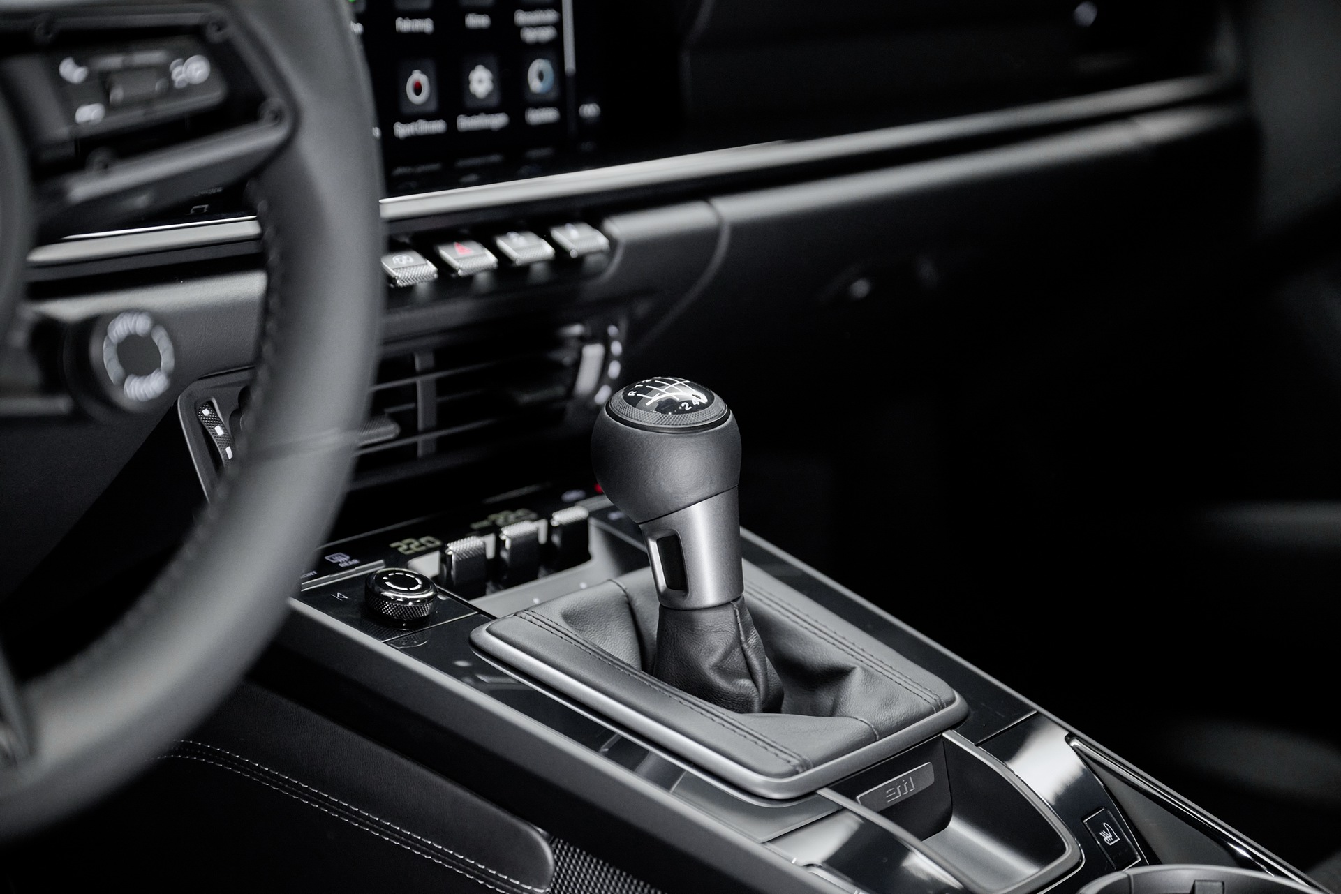 The 2023 Porsche 911 Carrera T Is The Not-So-Rich Person’s GT3