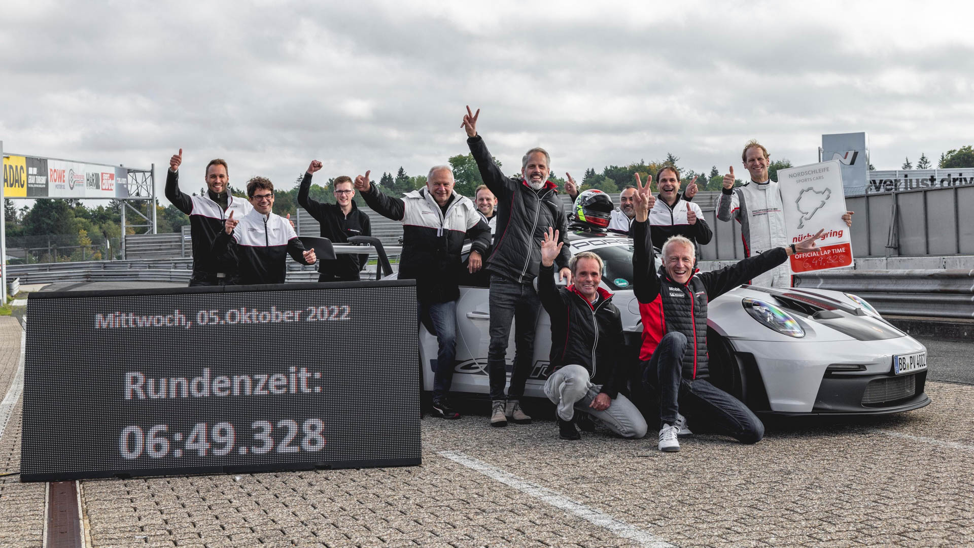 2023 Porsche 911 GT3 RS Laps Nürburgring In 6 Min 49, Beating GT3 By Over 10 Seconds