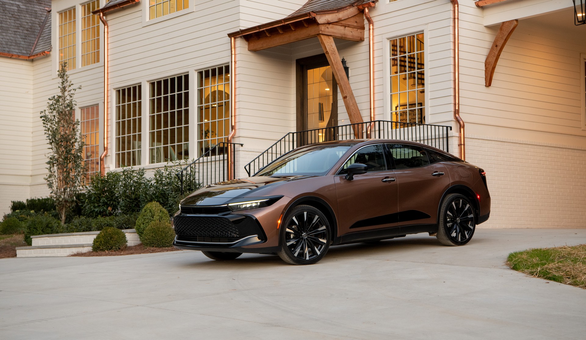 2023 Toyota Crown Arrives Early Next Year And Starts From Under $40,000