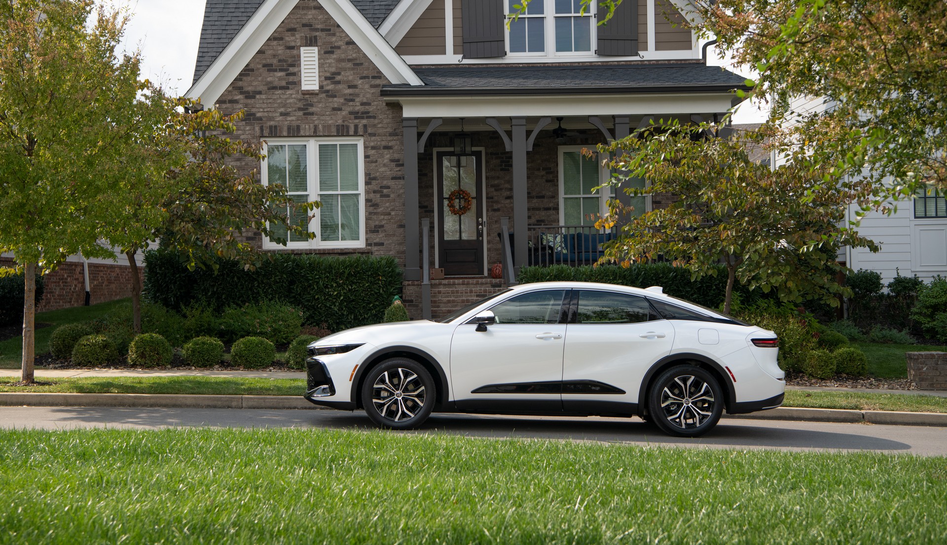 2023 Toyota Crown Arrives Early Next Year And Starts From Under $40,000