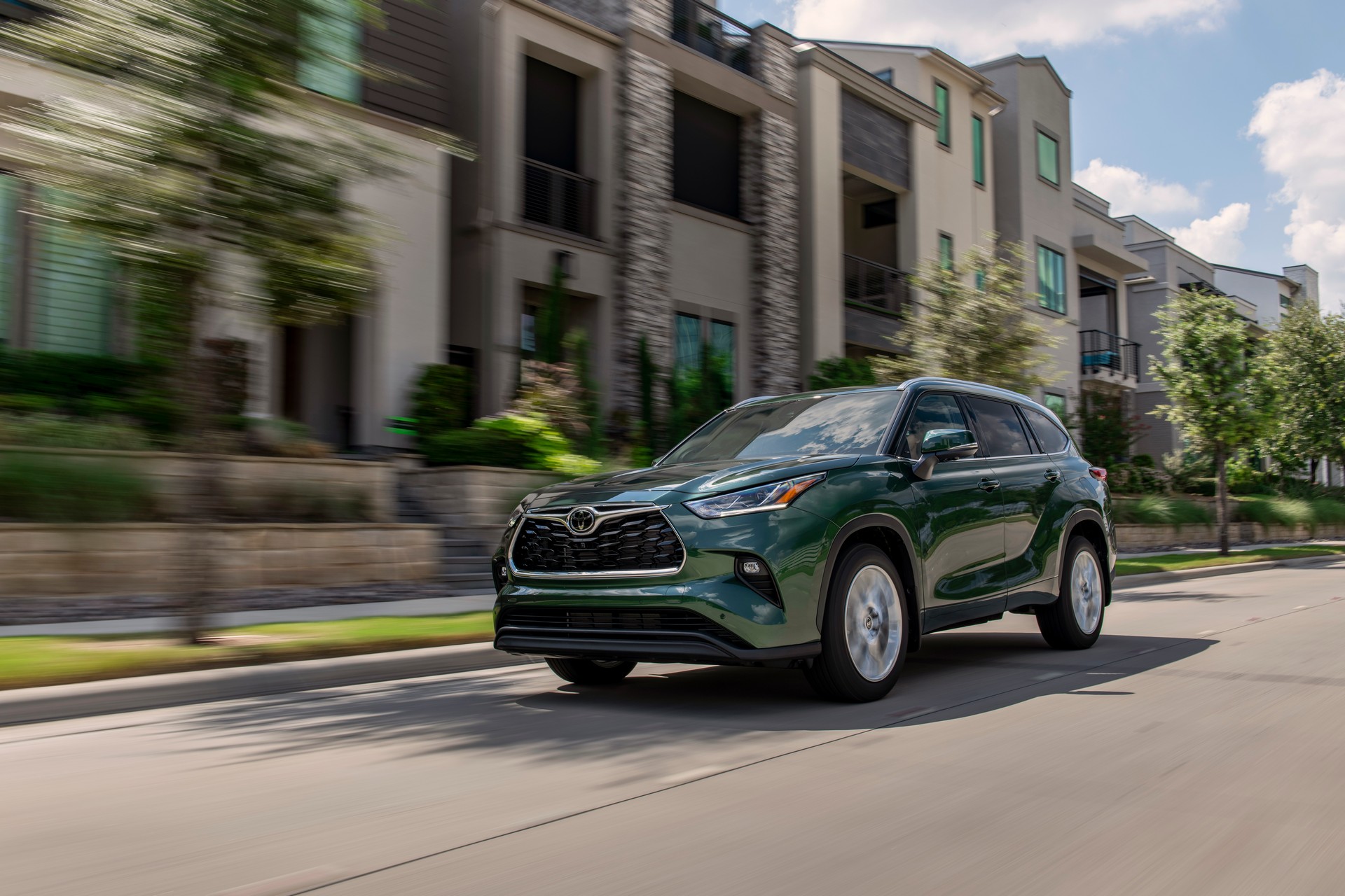 Toyota’s Techier And Turbocharged 2023 Highlander Starts At $36,420