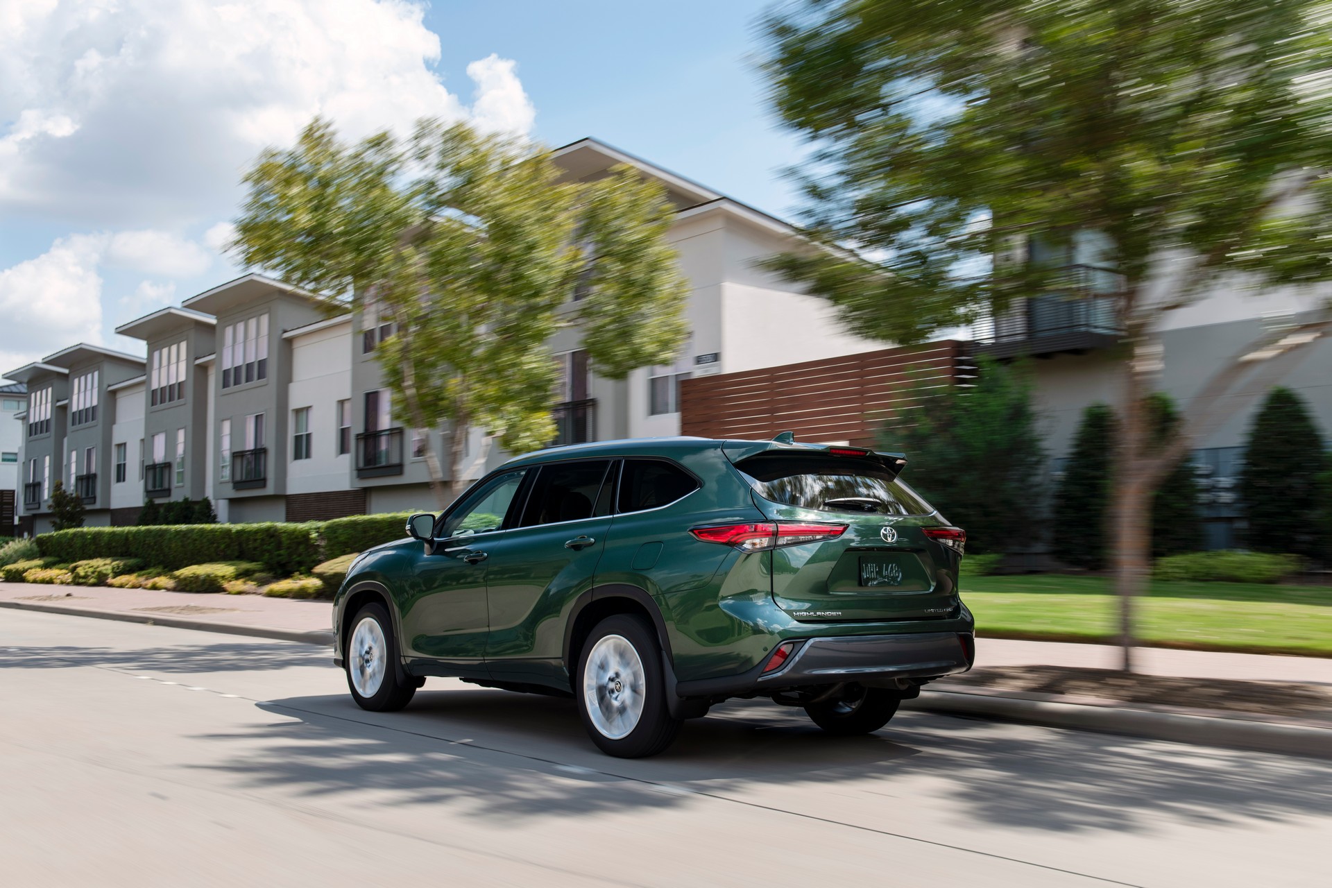 Toyota’s Techier And Turbocharged 2023 Highlander Starts At $36,420