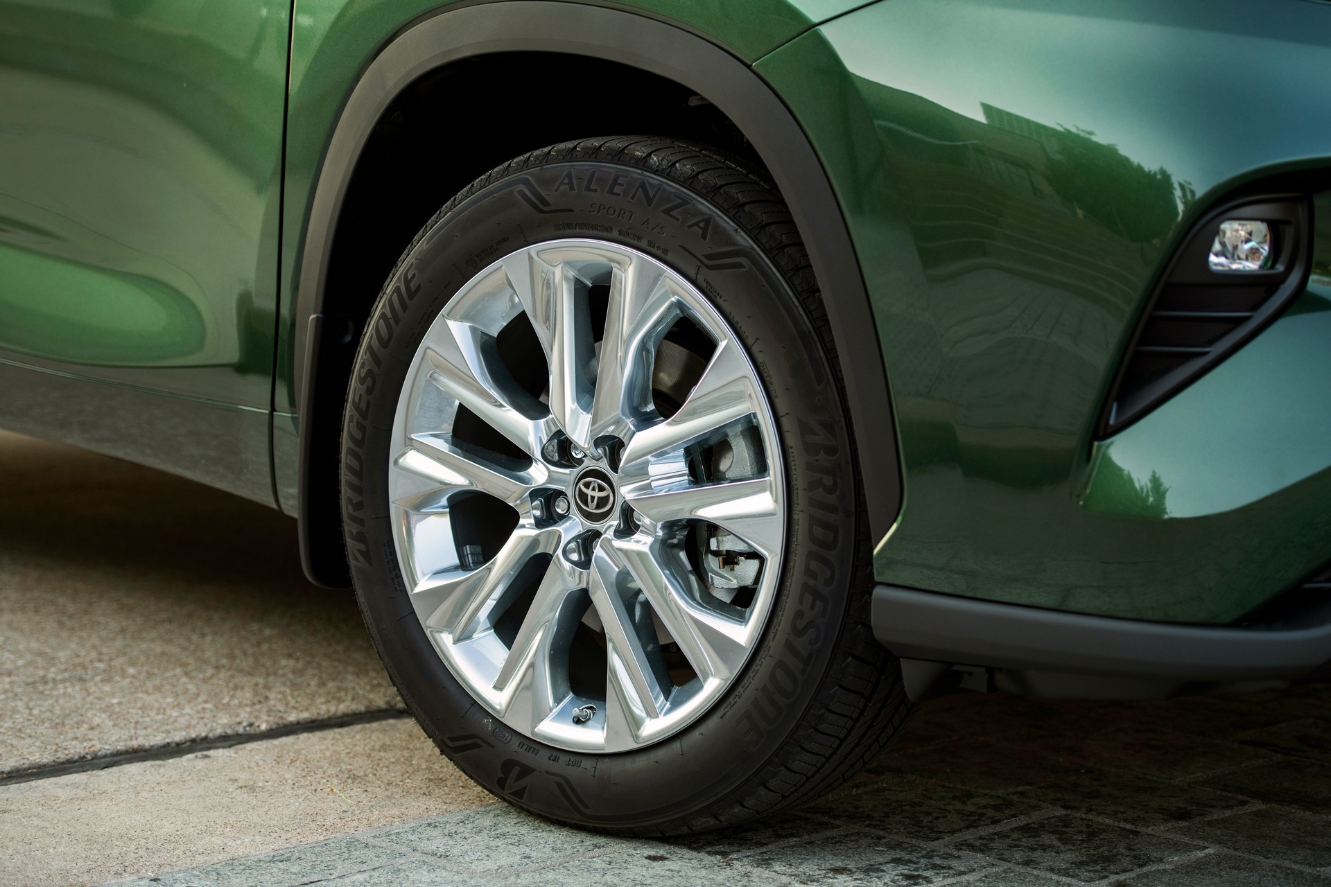 Toyota’s Techier And Turbocharged 2023 Highlander Starts At $36,420