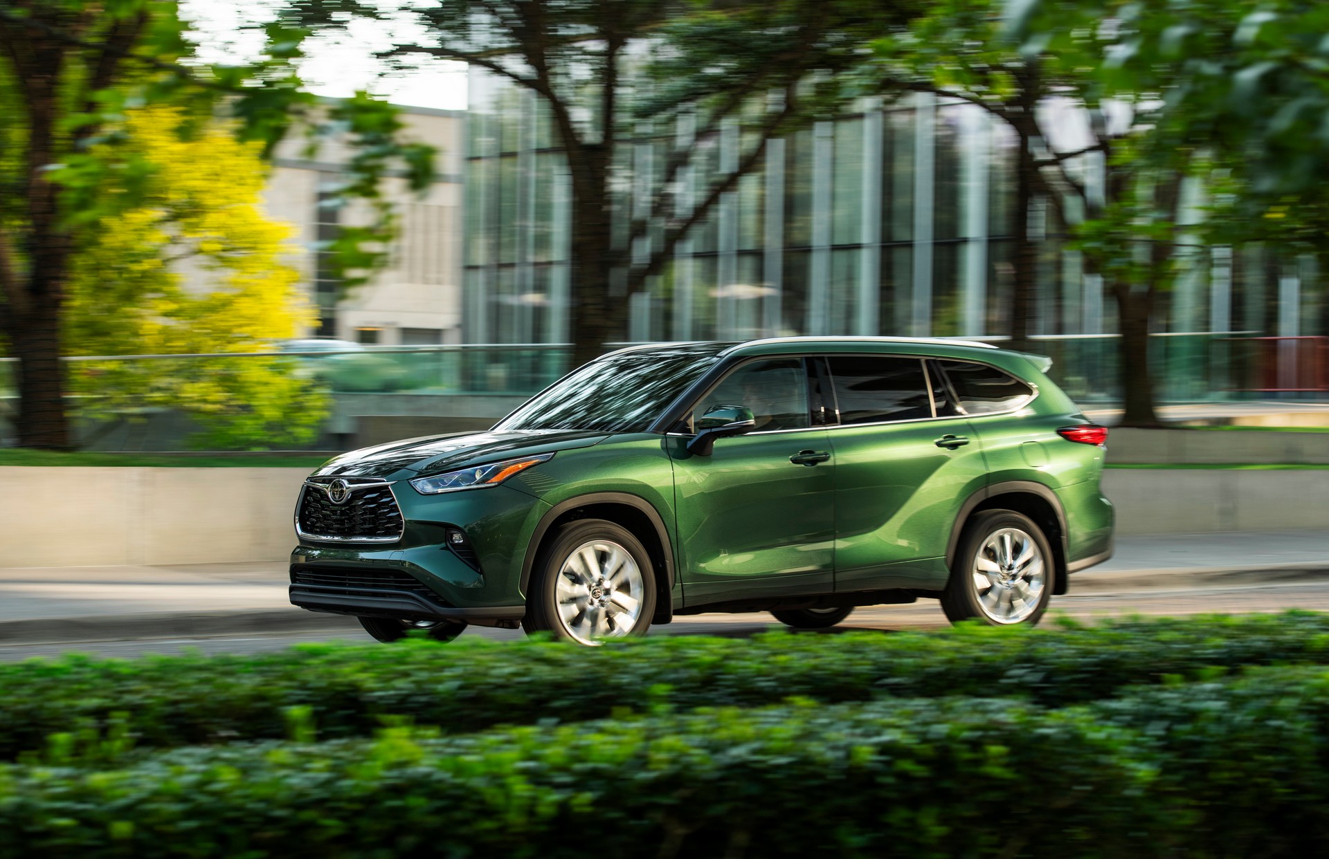 Toyota’s Techier And Turbocharged 2023 Highlander Starts At $36,420