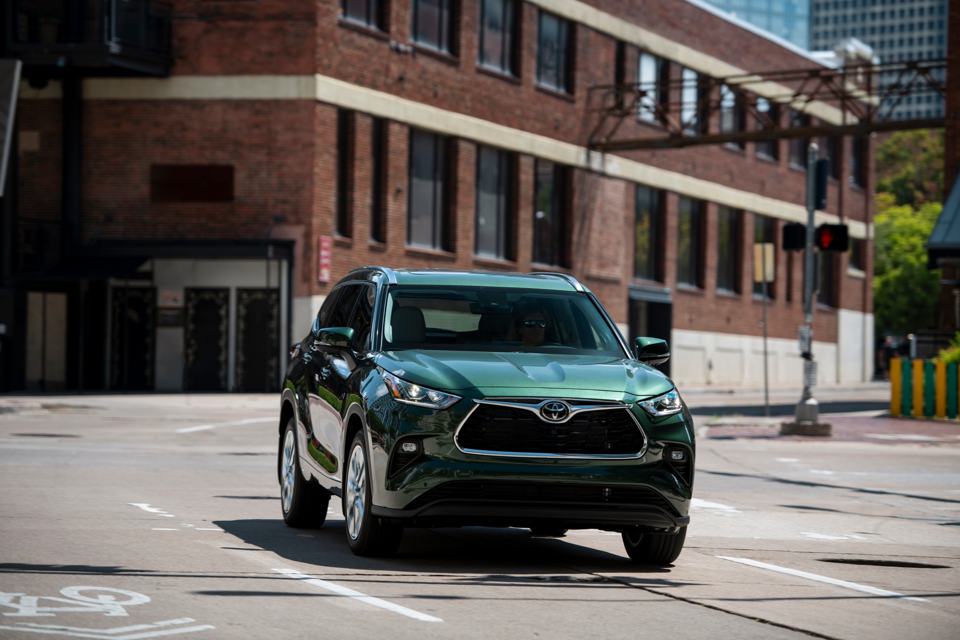 Toyota’s Techier And Turbocharged 2023 Highlander Starts At $36,420