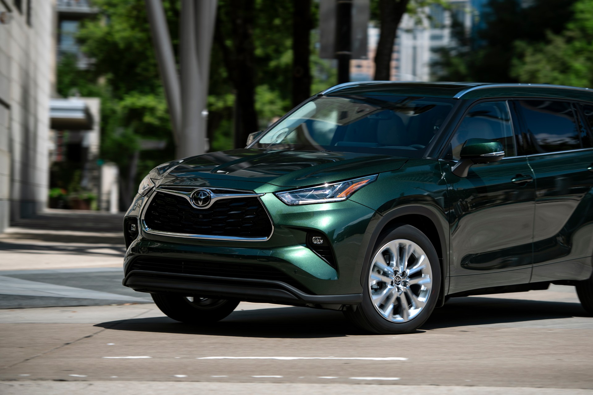 Toyota’s Techier And Turbocharged 2023 Highlander Starts At $36,420