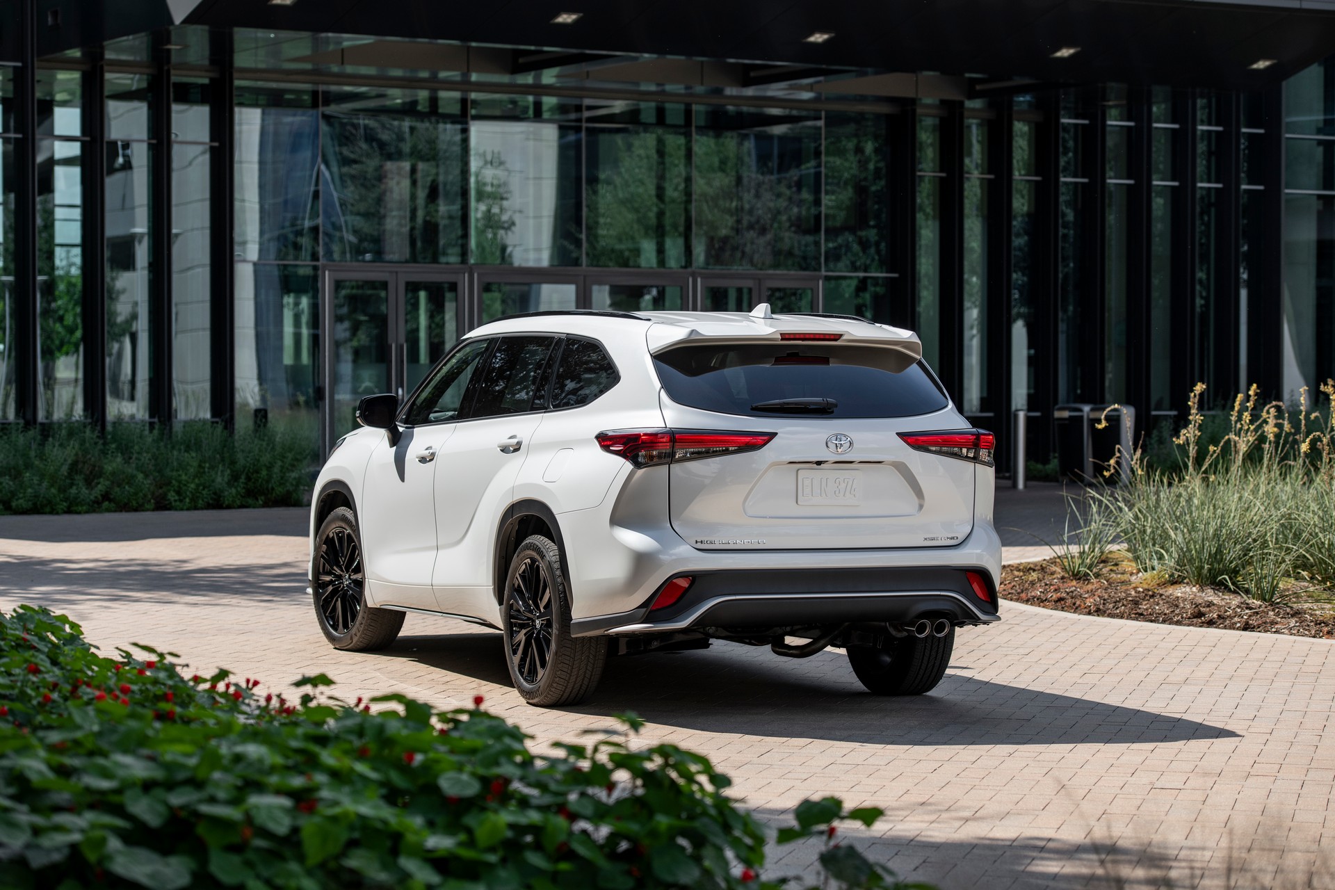 Toyota’s Techier And Turbocharged 2023 Highlander Starts At $36,420