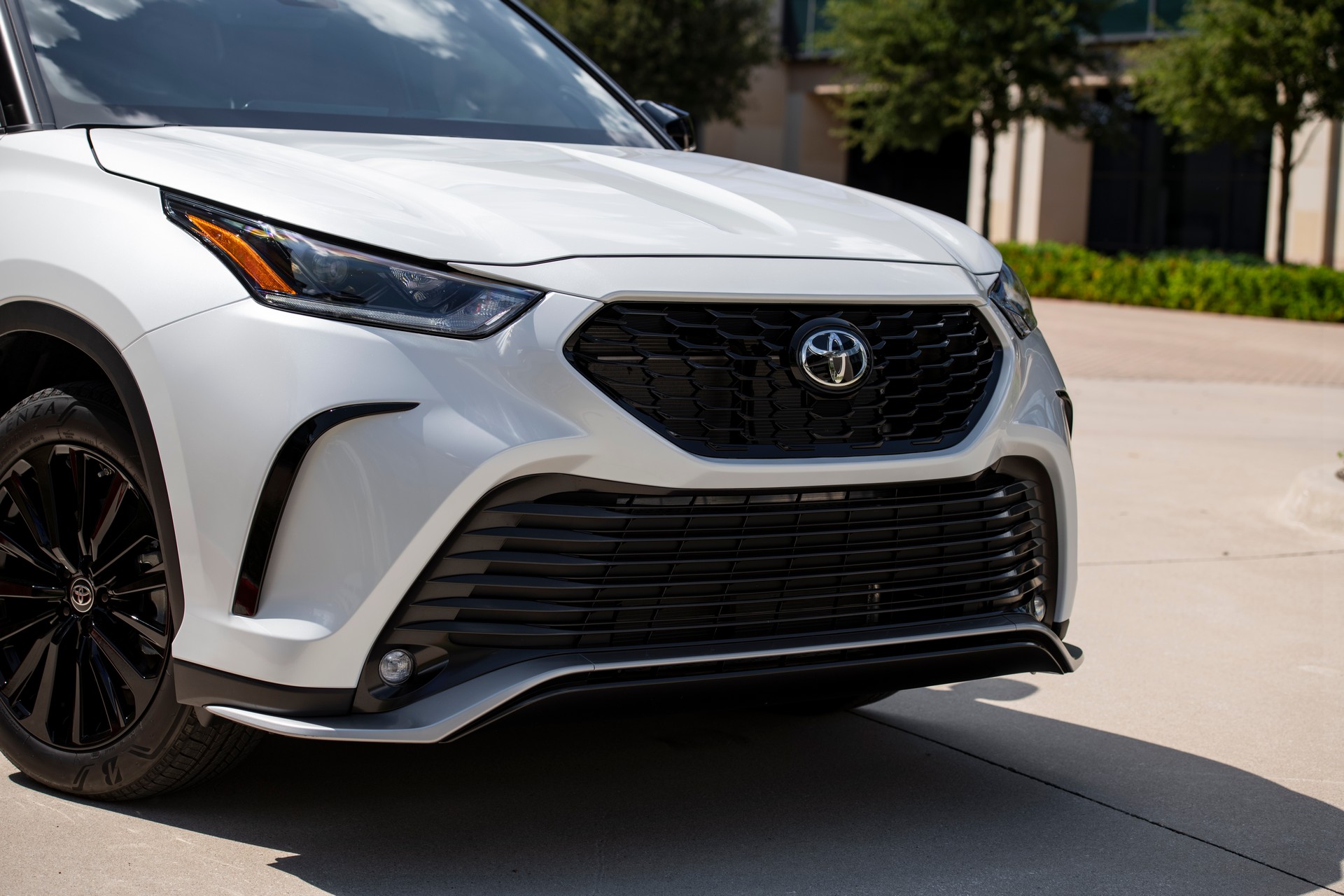 Toyota’s Techier And Turbocharged 2023 Highlander Starts At $36,420