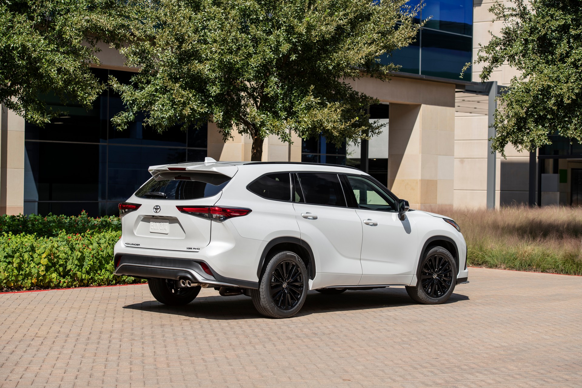 Toyota’s Techier And Turbocharged 2023 Highlander Starts At $36,420