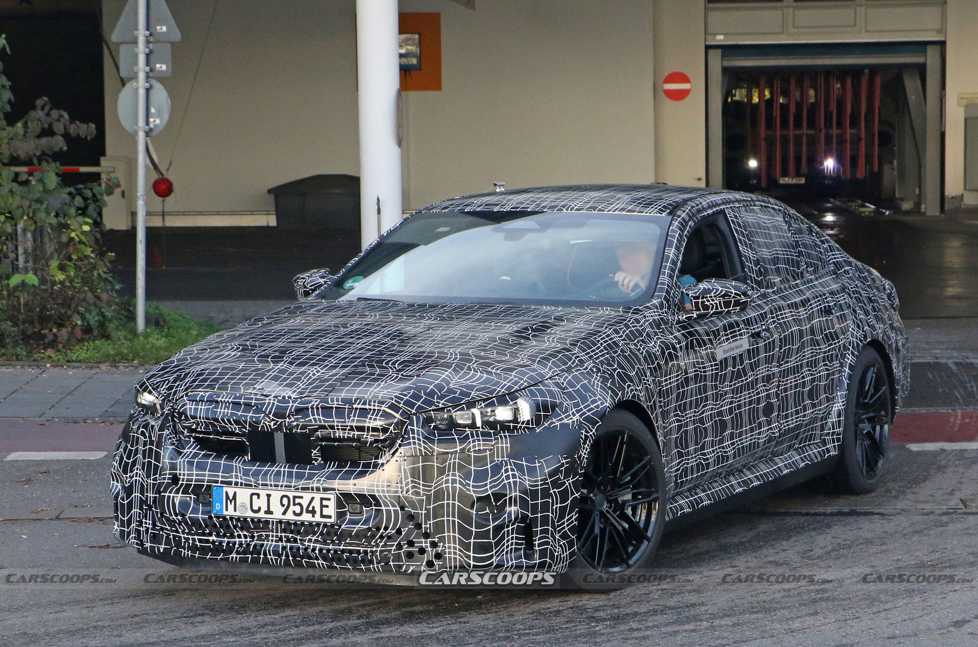 2024 BMW M5 Spied Inside And Out, Sports New Steering Wheel And Curved Display