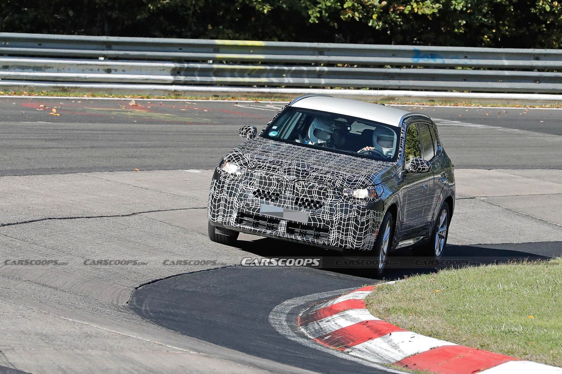 2024 BMW X3M Can’t Hide Its Big Grille Behind Disguise