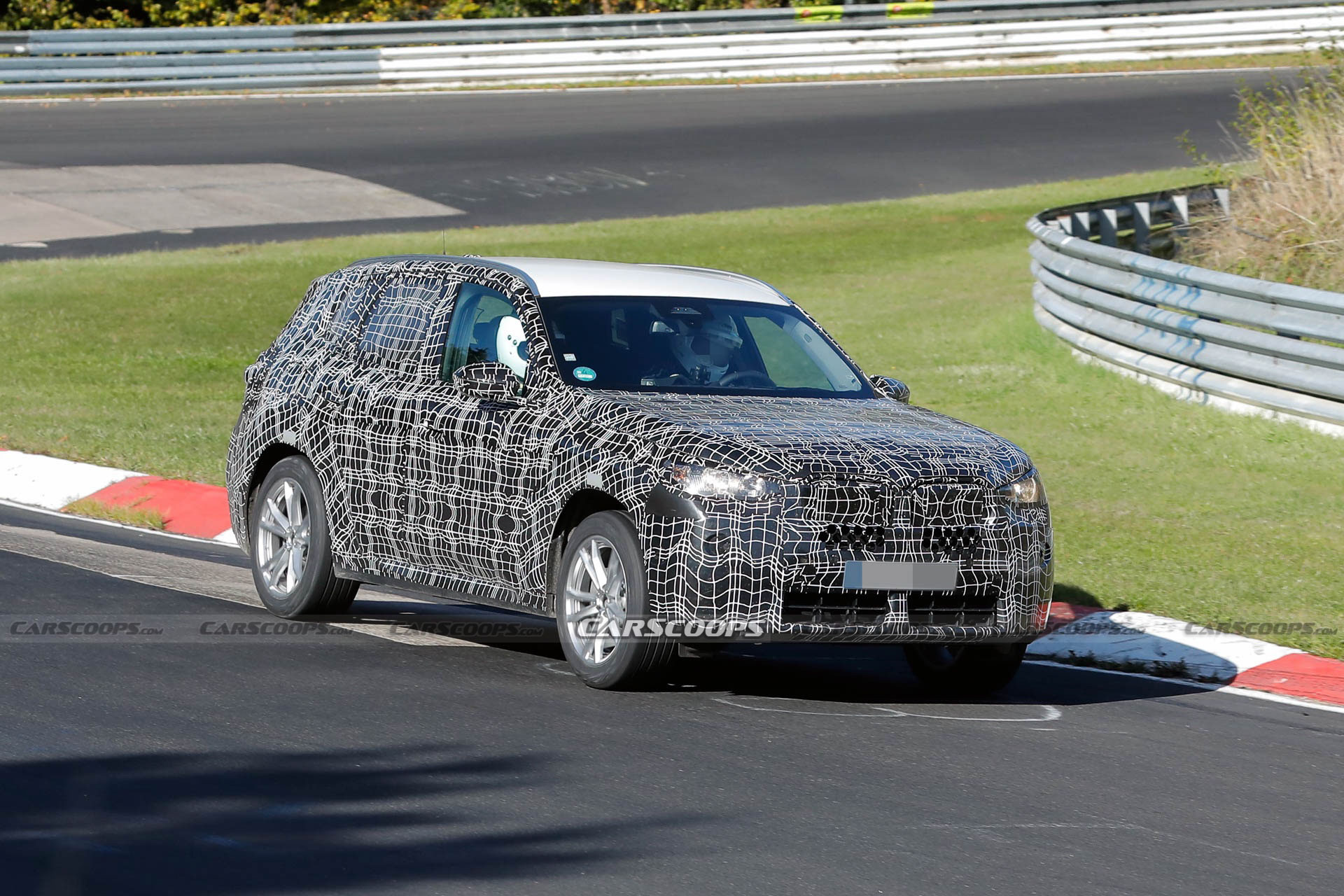 2024 BMW X3M Can’t Hide Its Big Grille Behind Disguise