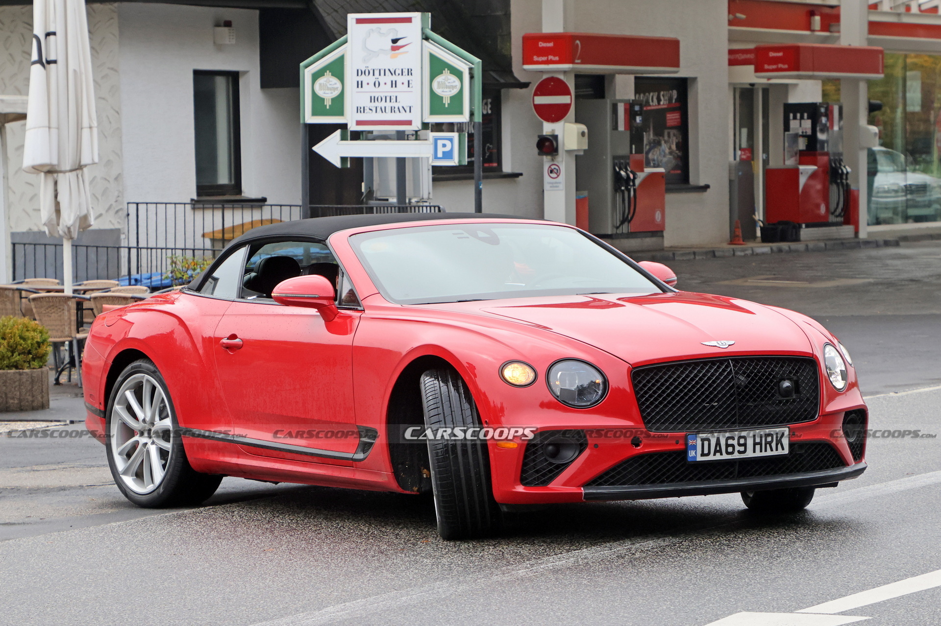 Bentley’s Plug-In Hybrid Continental GT Caught Testing In Convertible Guise For The First Time