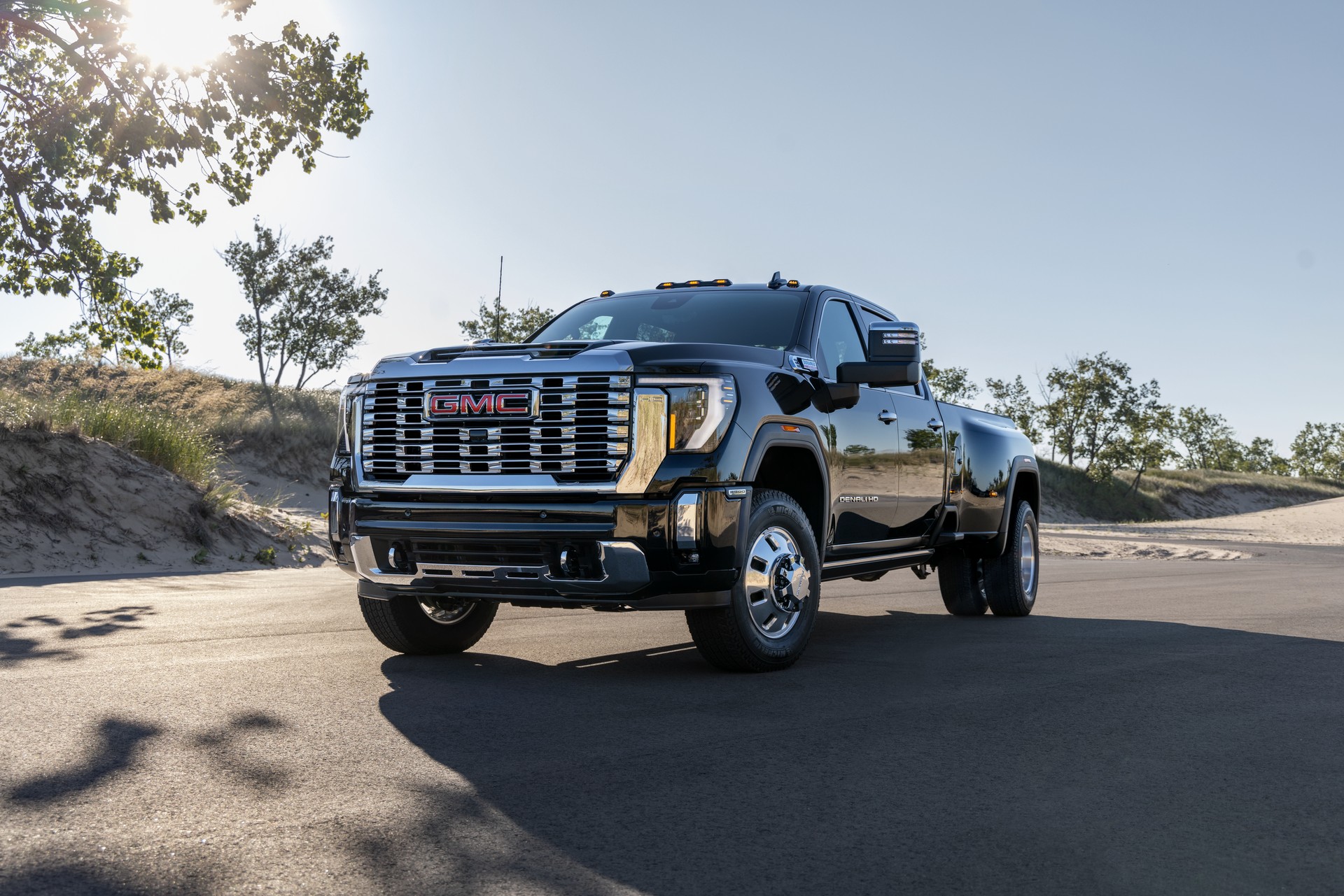2024 GMC Sierra HD Debuts As Part Workhorse And Part Luxury Vehicle