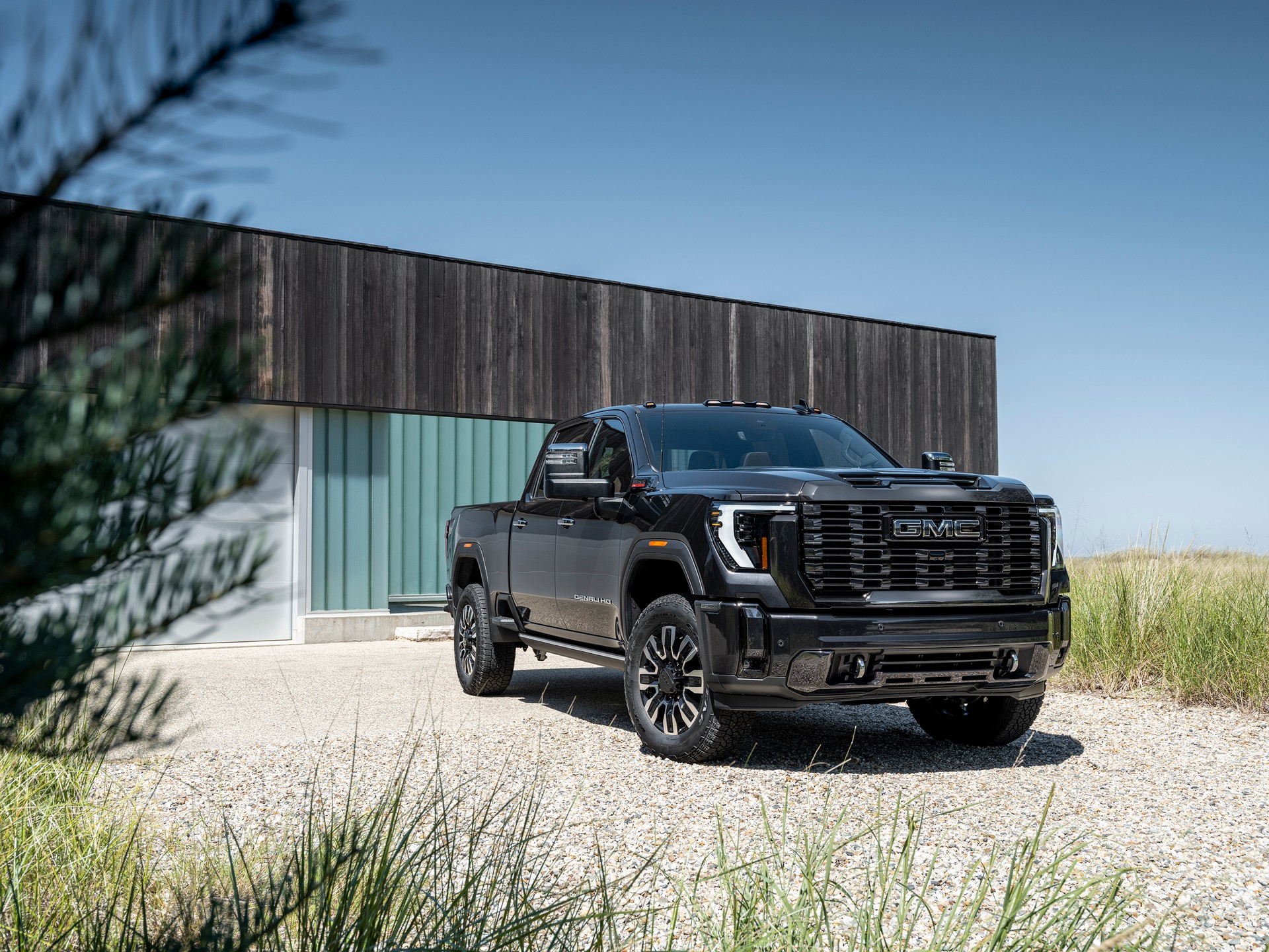 2024 GMC Sierra HD Debuts As Part Workhorse And Part Luxury Vehicle