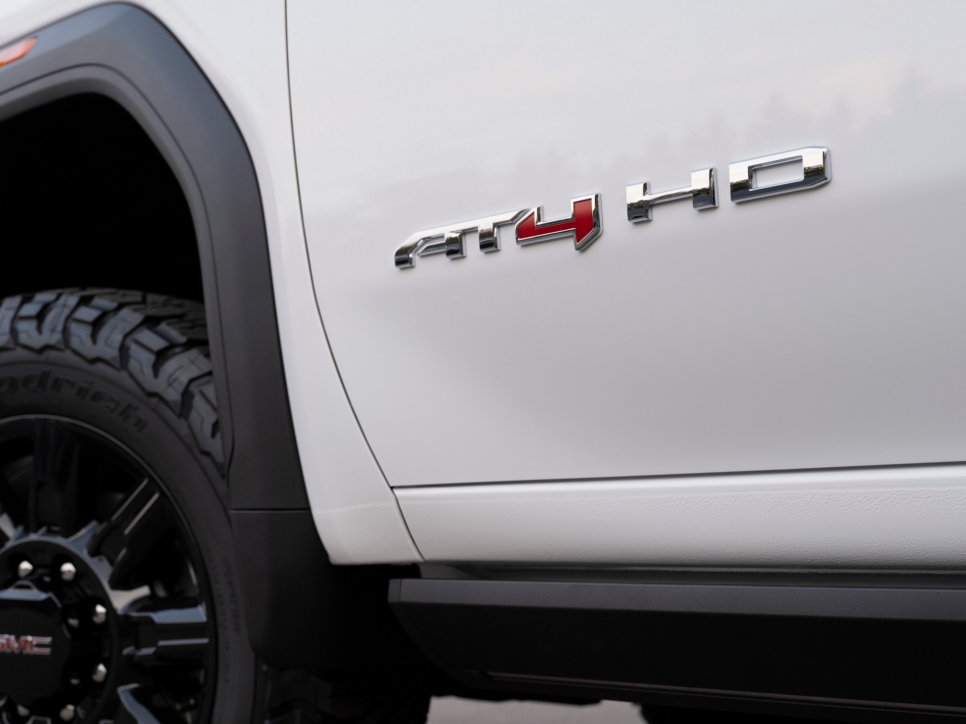 2024 GMC Sierra HD Debuts As Part Workhorse And Part Luxury Vehicle