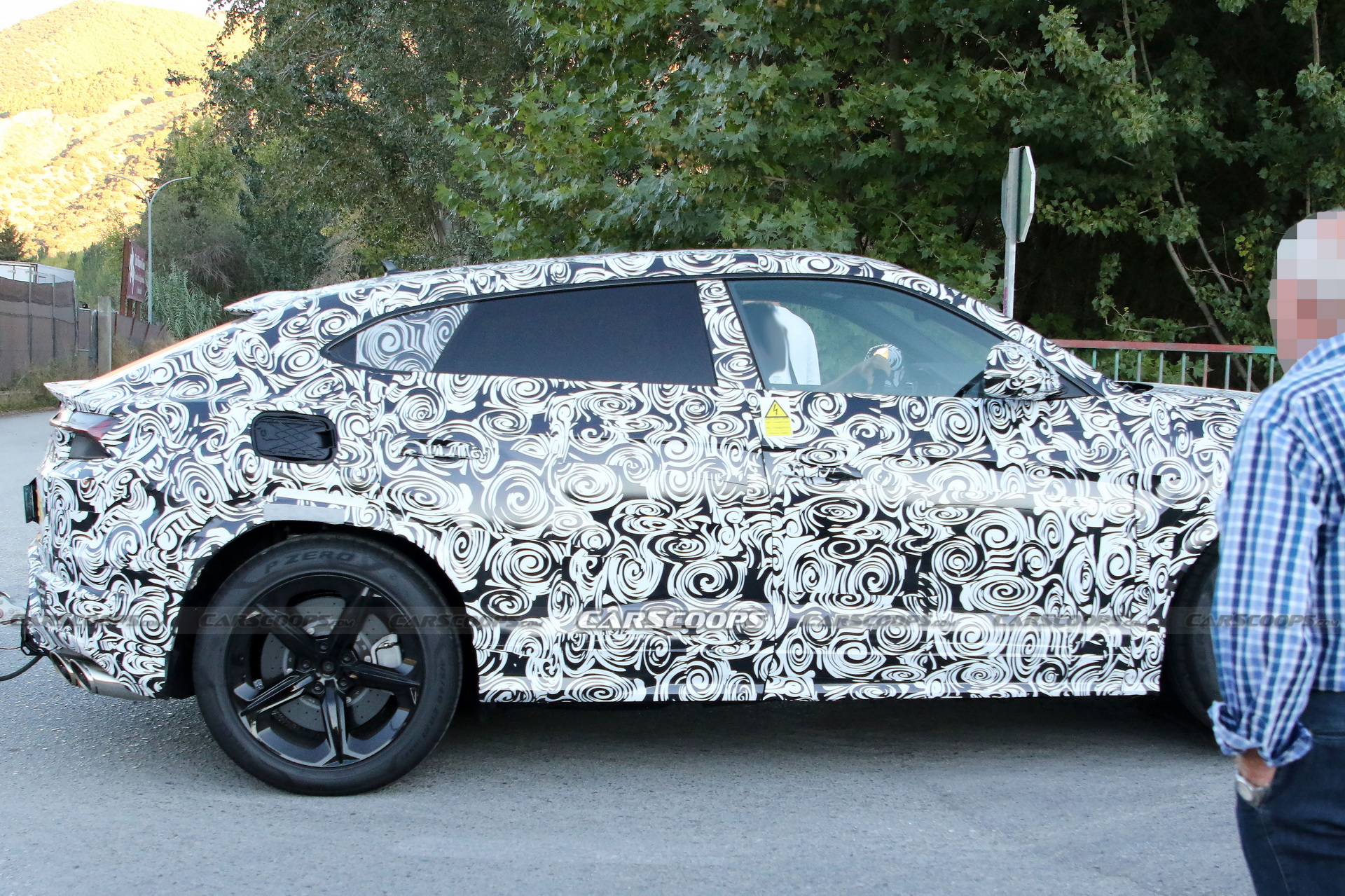 Lamborghini Urus Plug-In Hybrid Spied Testing With New Updates