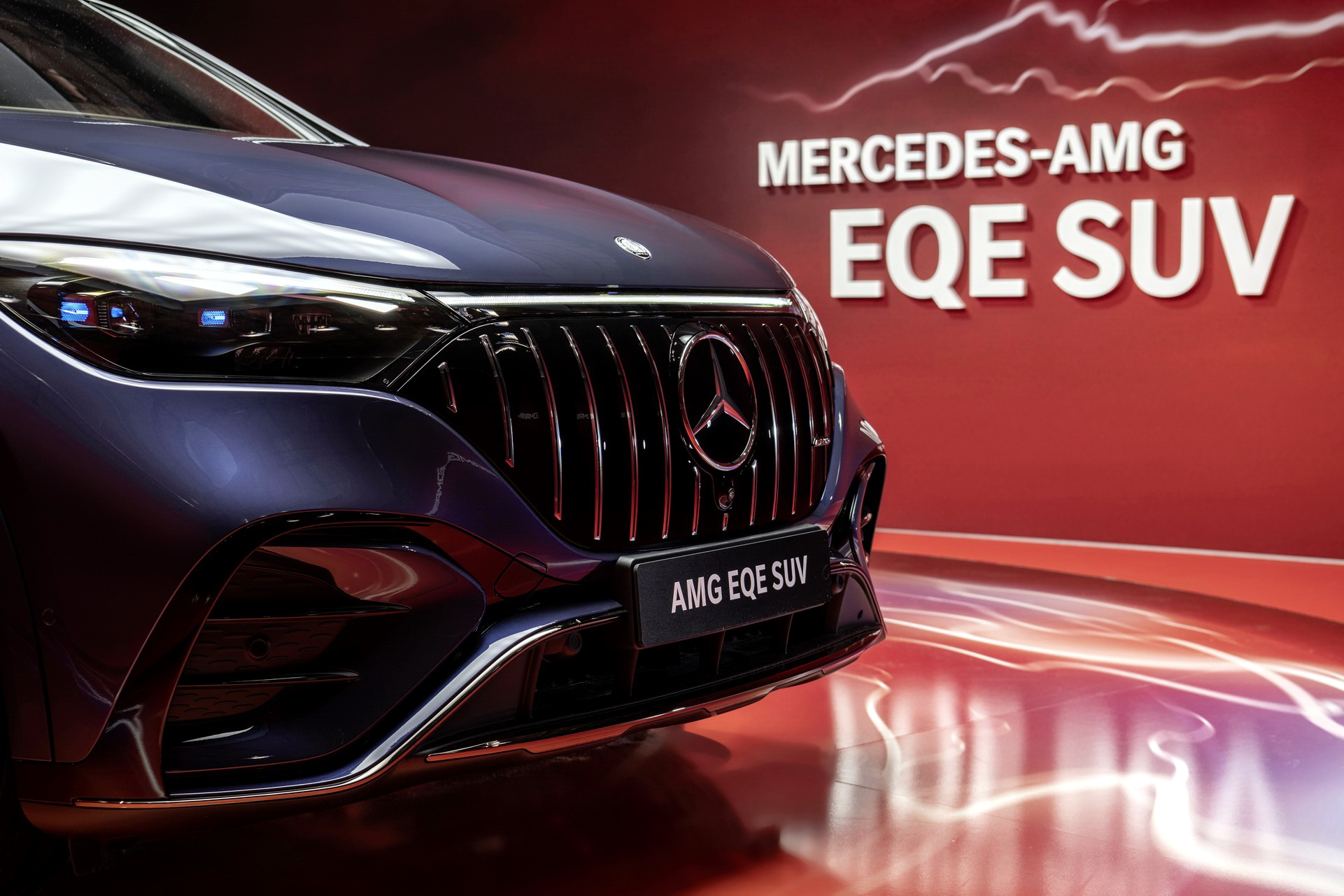 2024 Mercedes-AMG EQE SUV Delivers Up To 687 HP At The Expense Of Range