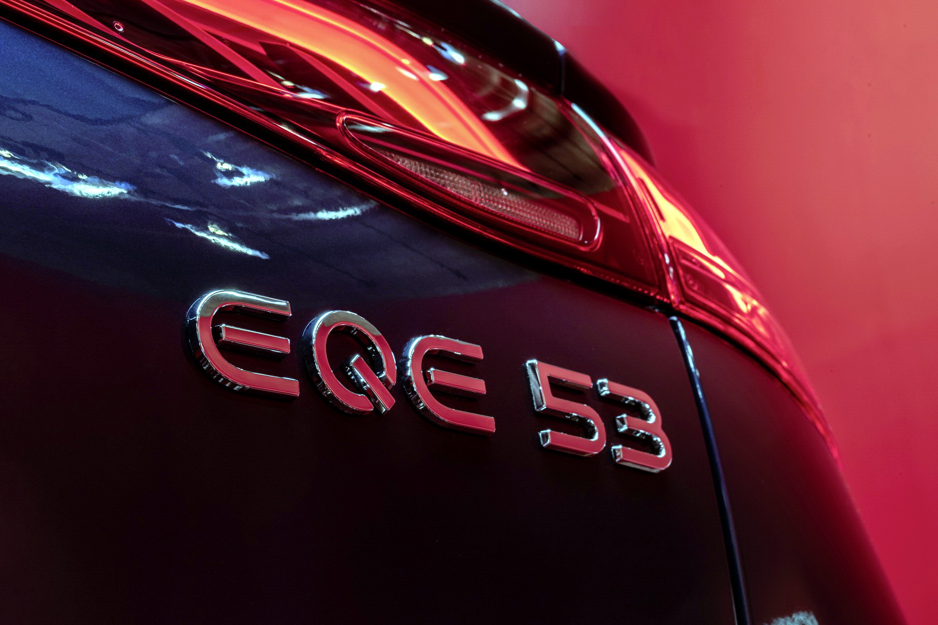 2024 Mercedes-AMG EQE SUV Delivers Up To 687 HP At The Expense Of Range