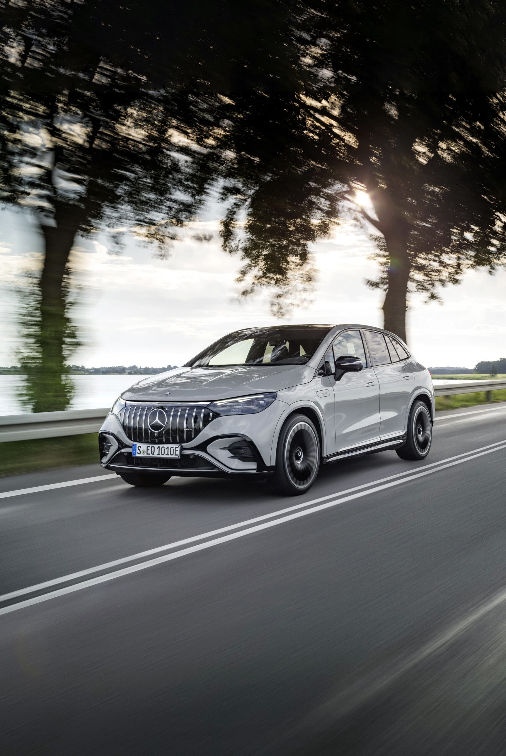 2024 Mercedes-AMG EQE SUV Delivers Up To 687 HP At The Expense Of Range