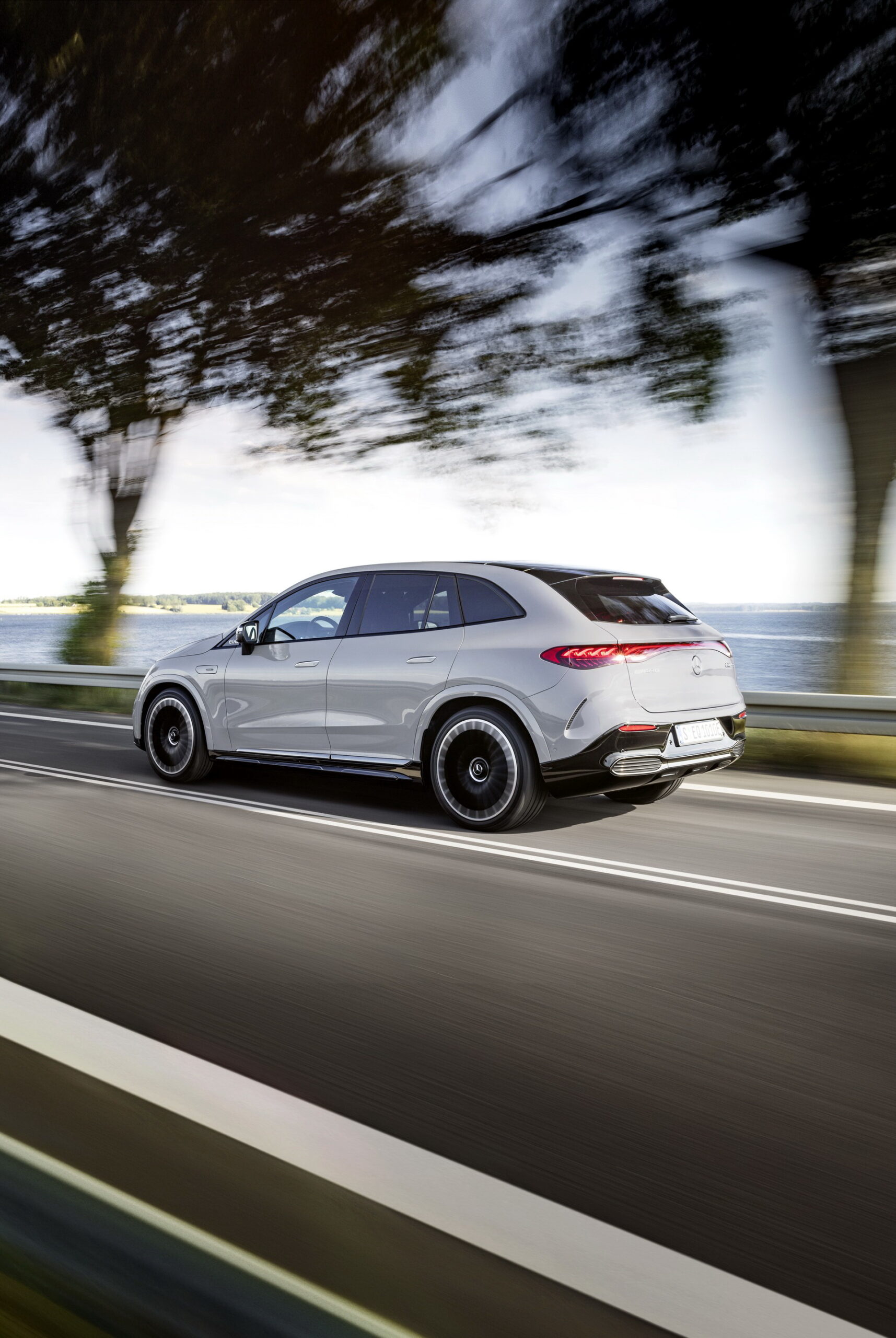 2024 Mercedes-AMG EQE SUV Delivers Up To 687 HP At The Expense Of Range