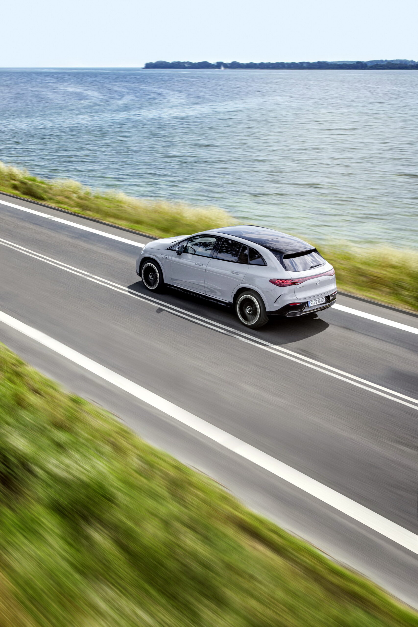 2024 Mercedes-AMG EQE SUV Delivers Up To 687 HP At The Expense Of Range