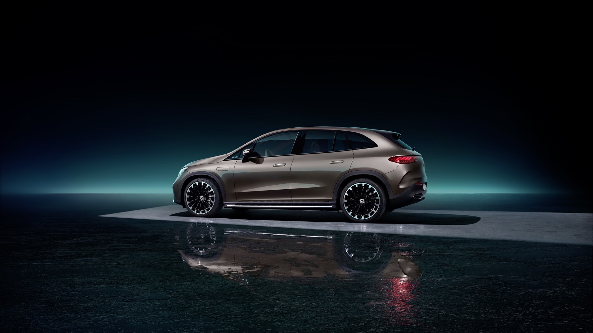 2024 Mercedes EQE SUV Offers A Range Of 370 Miles And Tech For Days