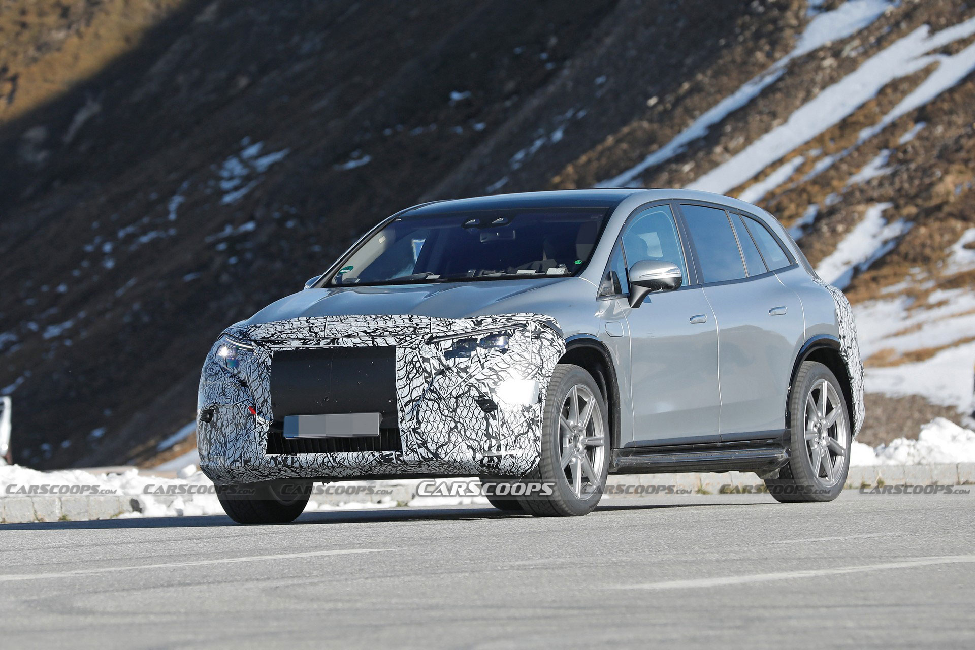 2024 Mercedes-Maybach EQS SUV Spied As An Electric Ultra-Luxury Crossover