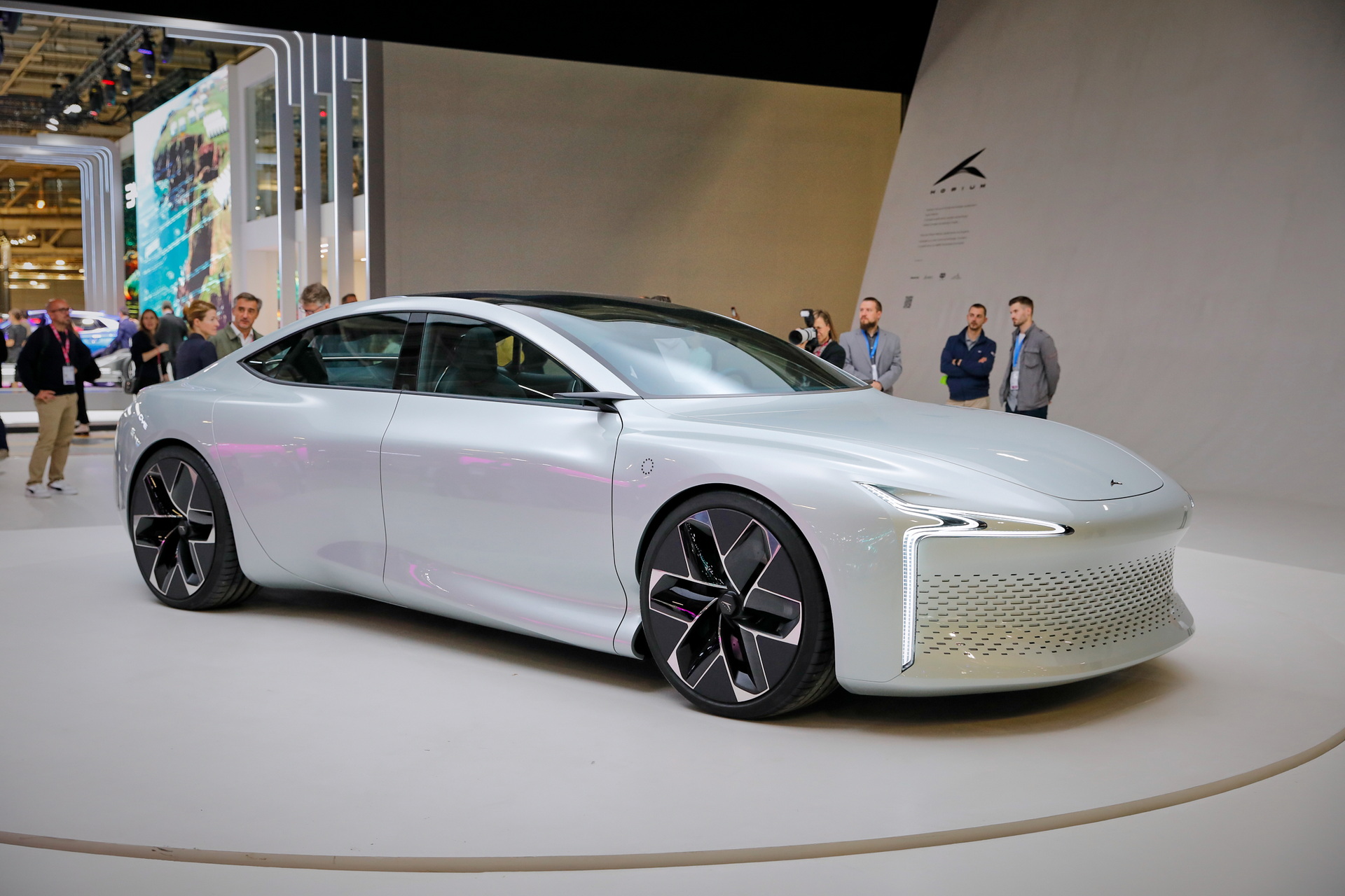 $118,000 Hopium Machina Hydrogen EV Can Complete A Refill In 3 Minutes Offering 620-Mile Range