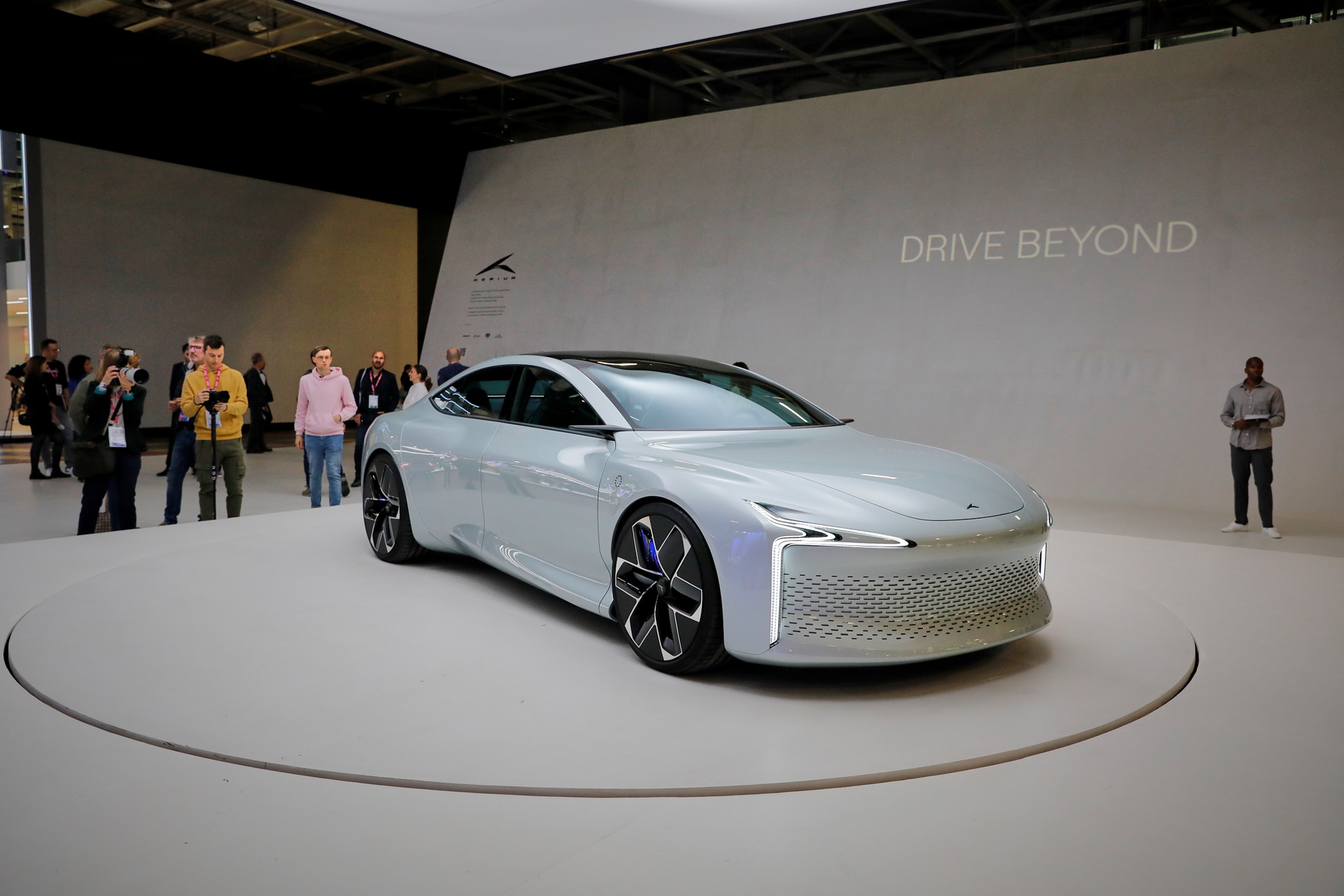 $118,000 Hopium Machina Hydrogen EV Can Complete A Refill In 3 Minutes Offering 620-Mile Range