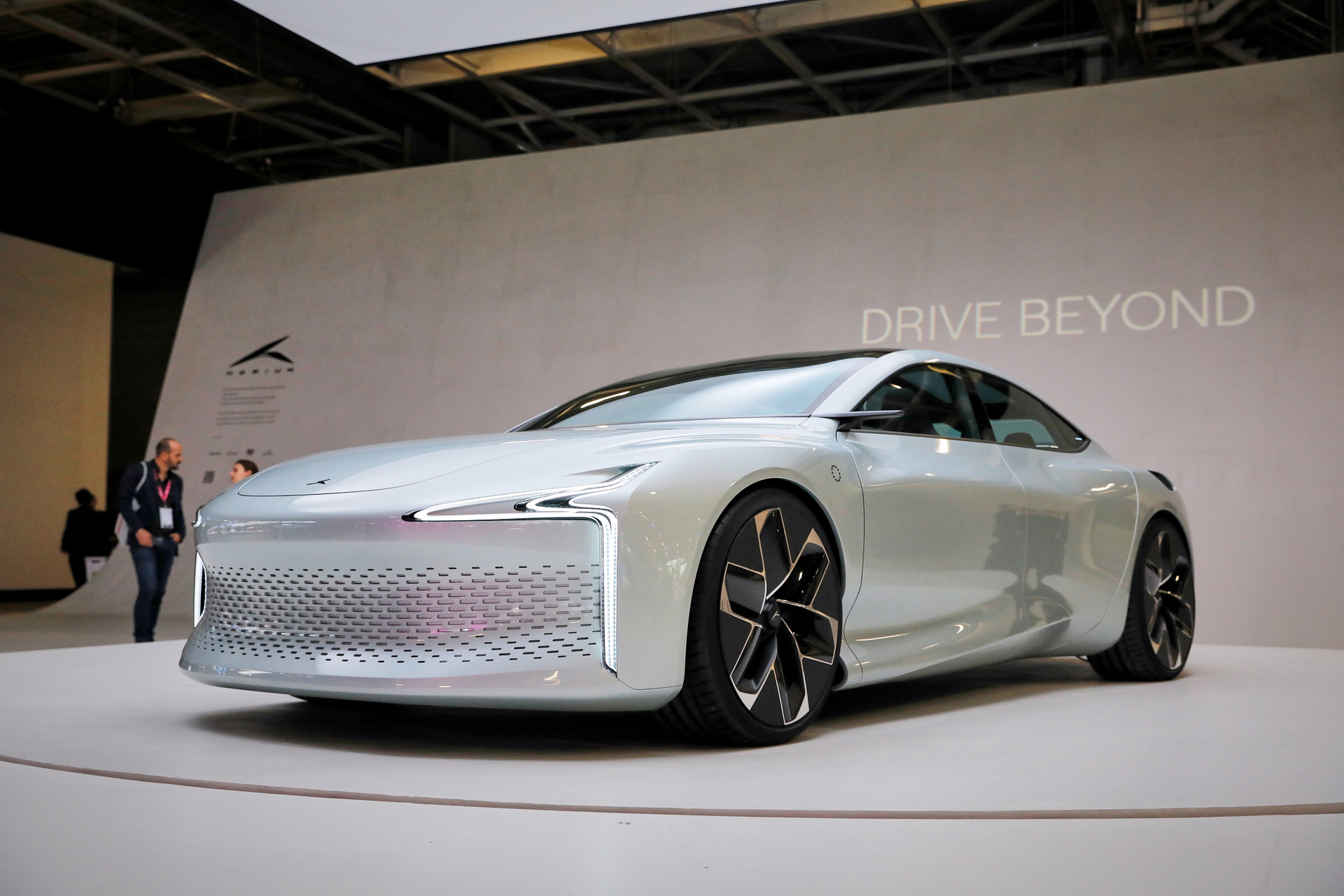 $118,000 Hopium Machina Hydrogen EV Can Complete A Refill In 3 Minutes Offering 620-Mile Range