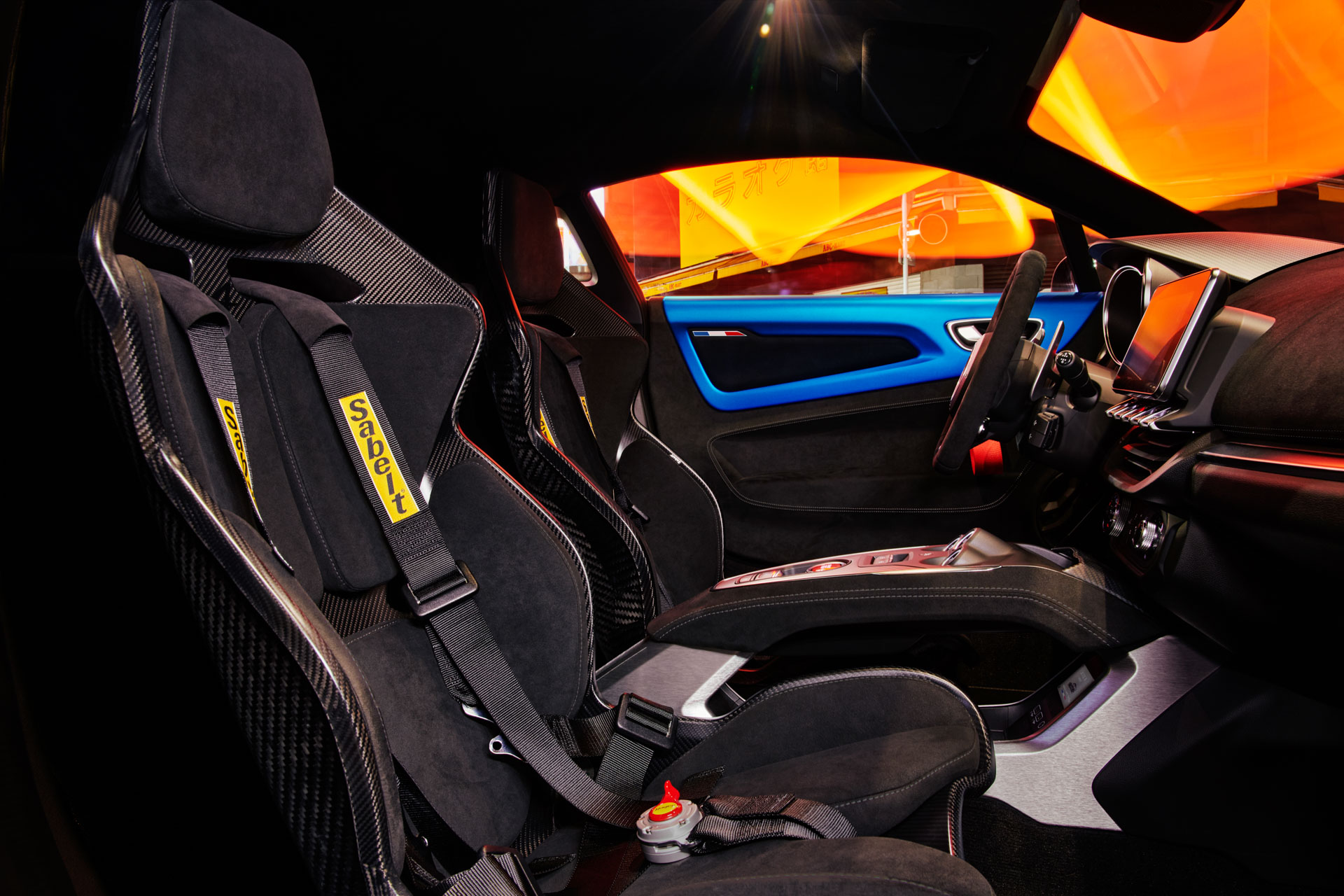 Hardcore Alpine A110 R Shows Off Its Weight Loss In Paris