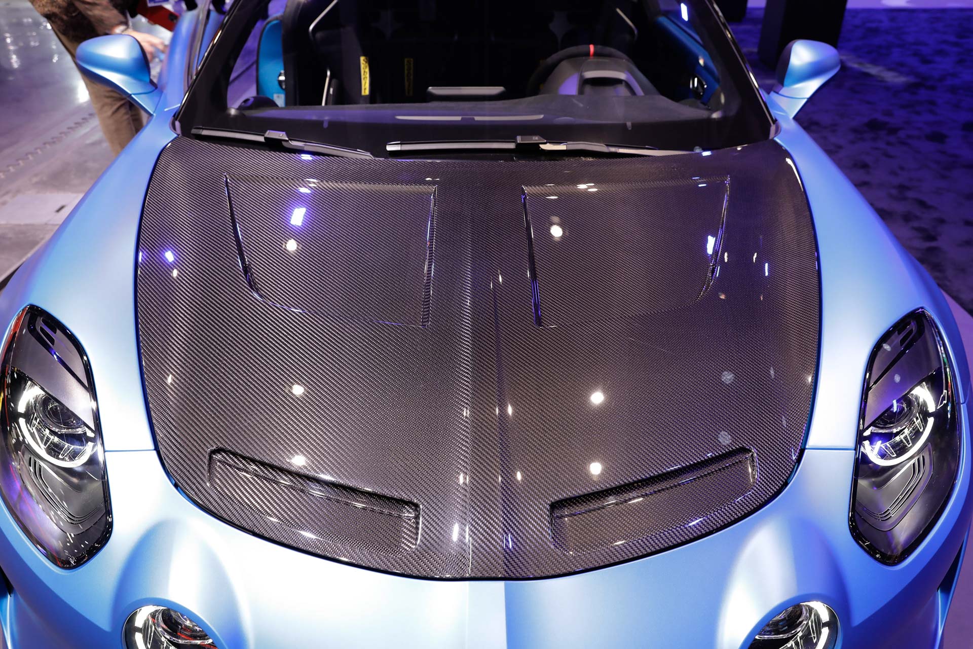 Hardcore Alpine A110 R Shows Off Its Weight Loss In Paris