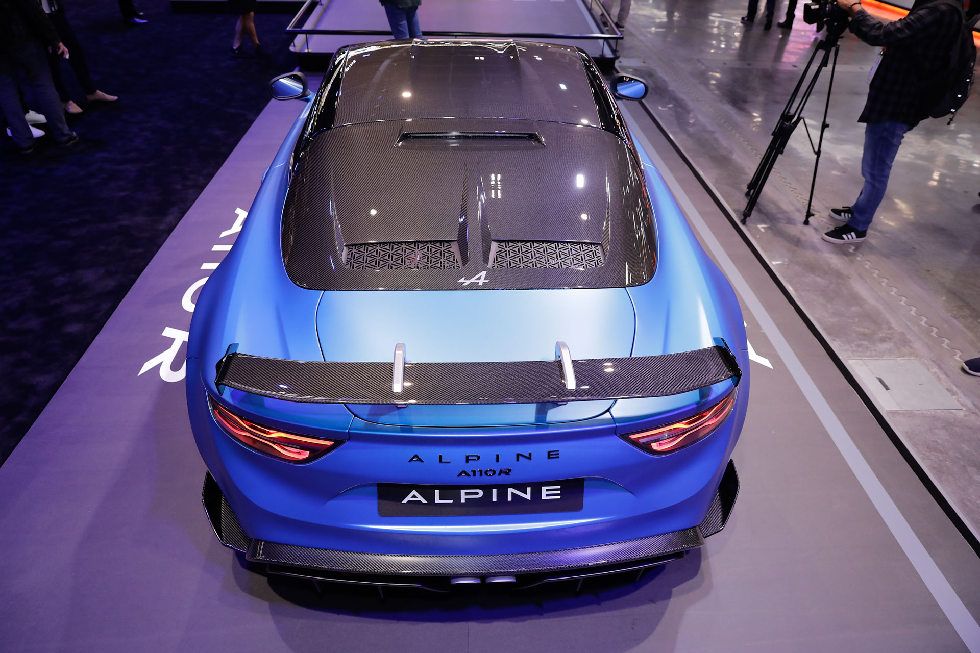 Hardcore Alpine A110 R Shows Off Its Weight Loss In Paris