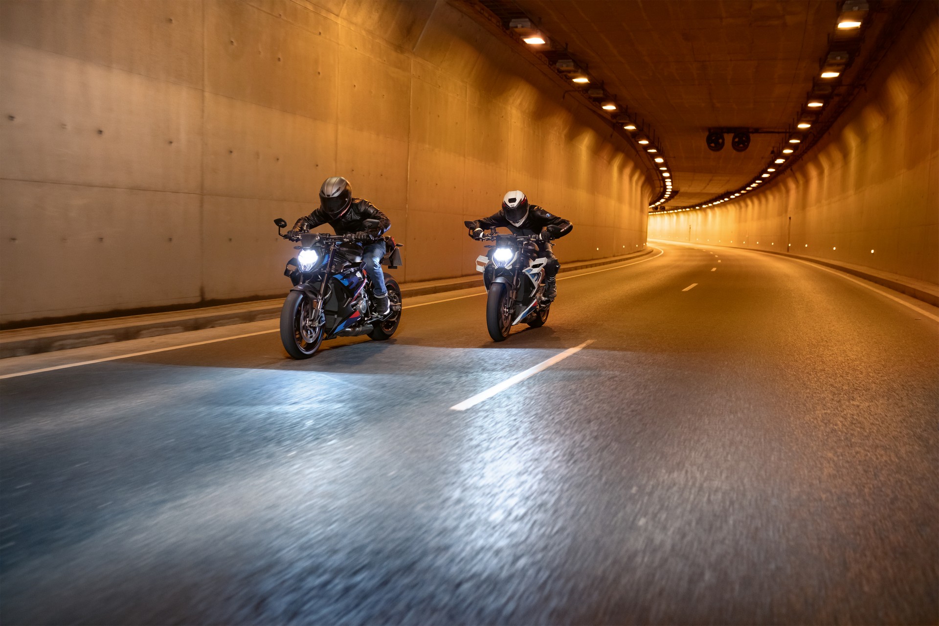 2023 BMW M 1000 R Is The Ultimate Naked Superbike