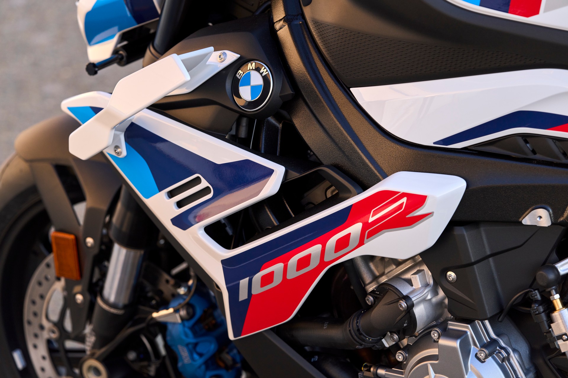 2023 BMW M 1000 R Is The Ultimate Naked Superbike