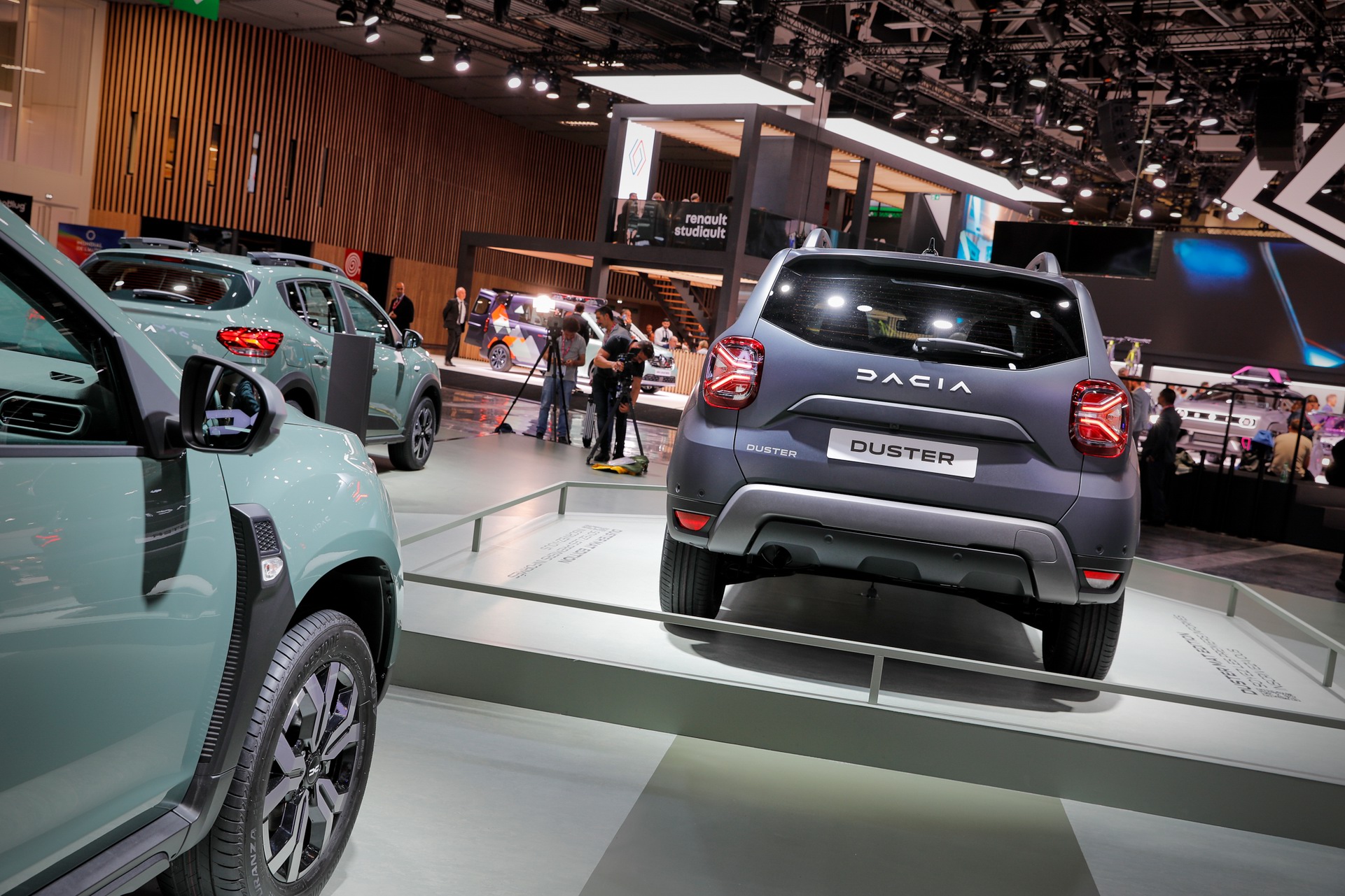 New Dacia Duster Mat Edition Adds Flat Black Paint, More Kit For Limited Production Run