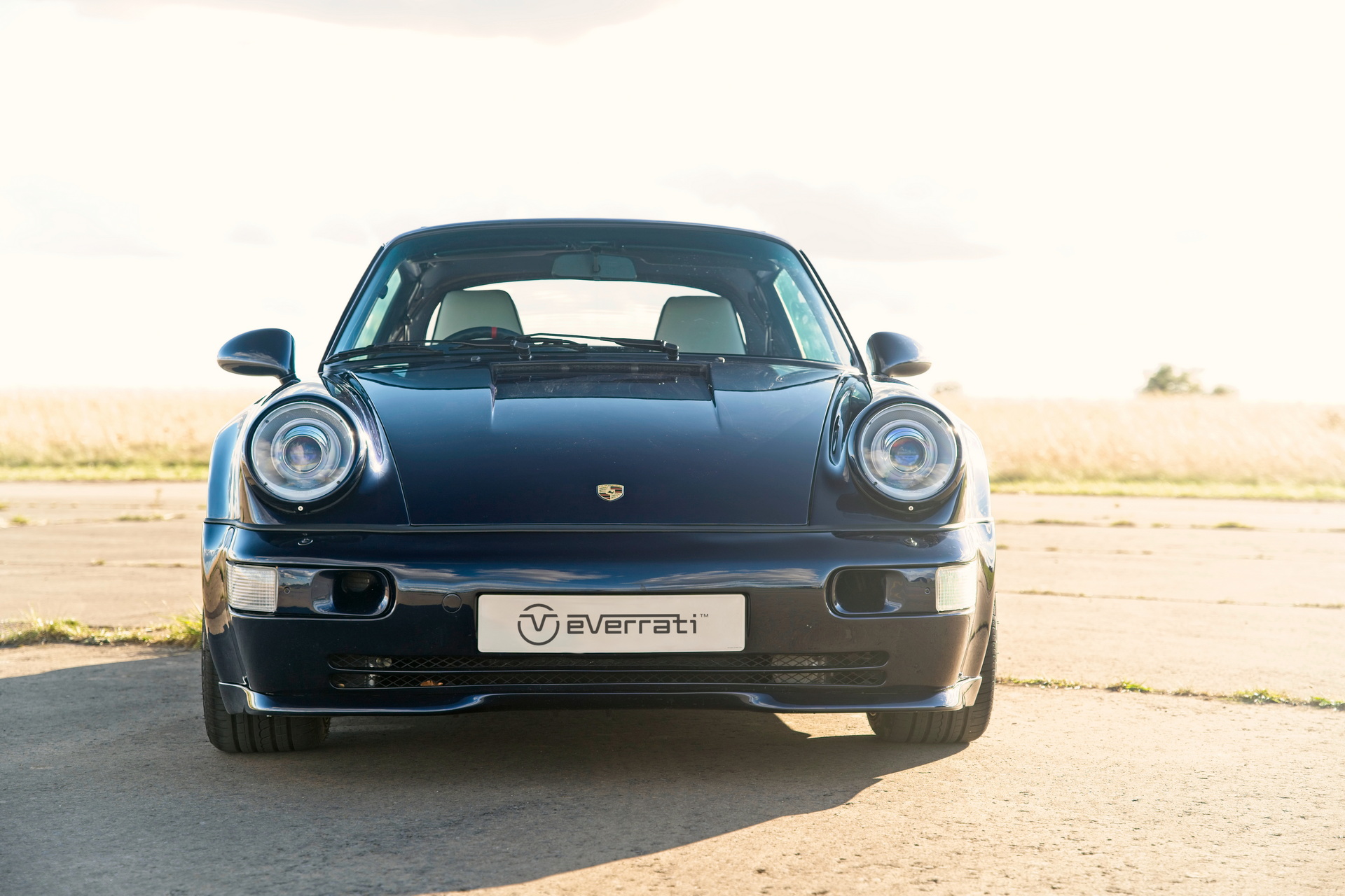 Everrati’s Electric Porsche 964 Widebody Cabriolet Blends Open-Air Driving With 500 HP